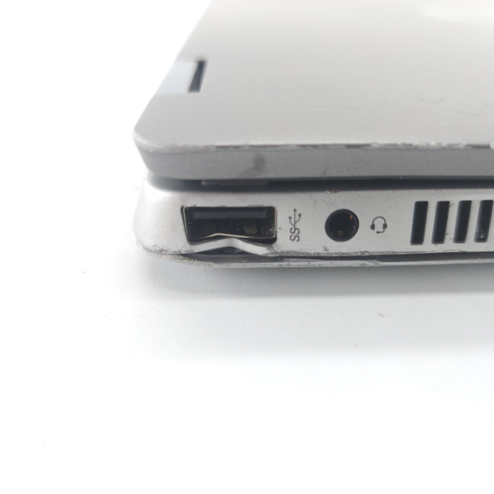 HP Pavilion x360 14″ 256GB SSD, i5-1035G1 1.19GHz, 8GB RAM, Damaged Port, Bad Ba
