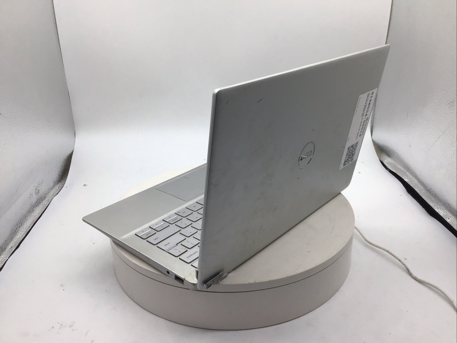 Dell Inspiron 5391 13.3″ Laptop 8GB RAM 256GB SSD Windows 11 Pro Used READ