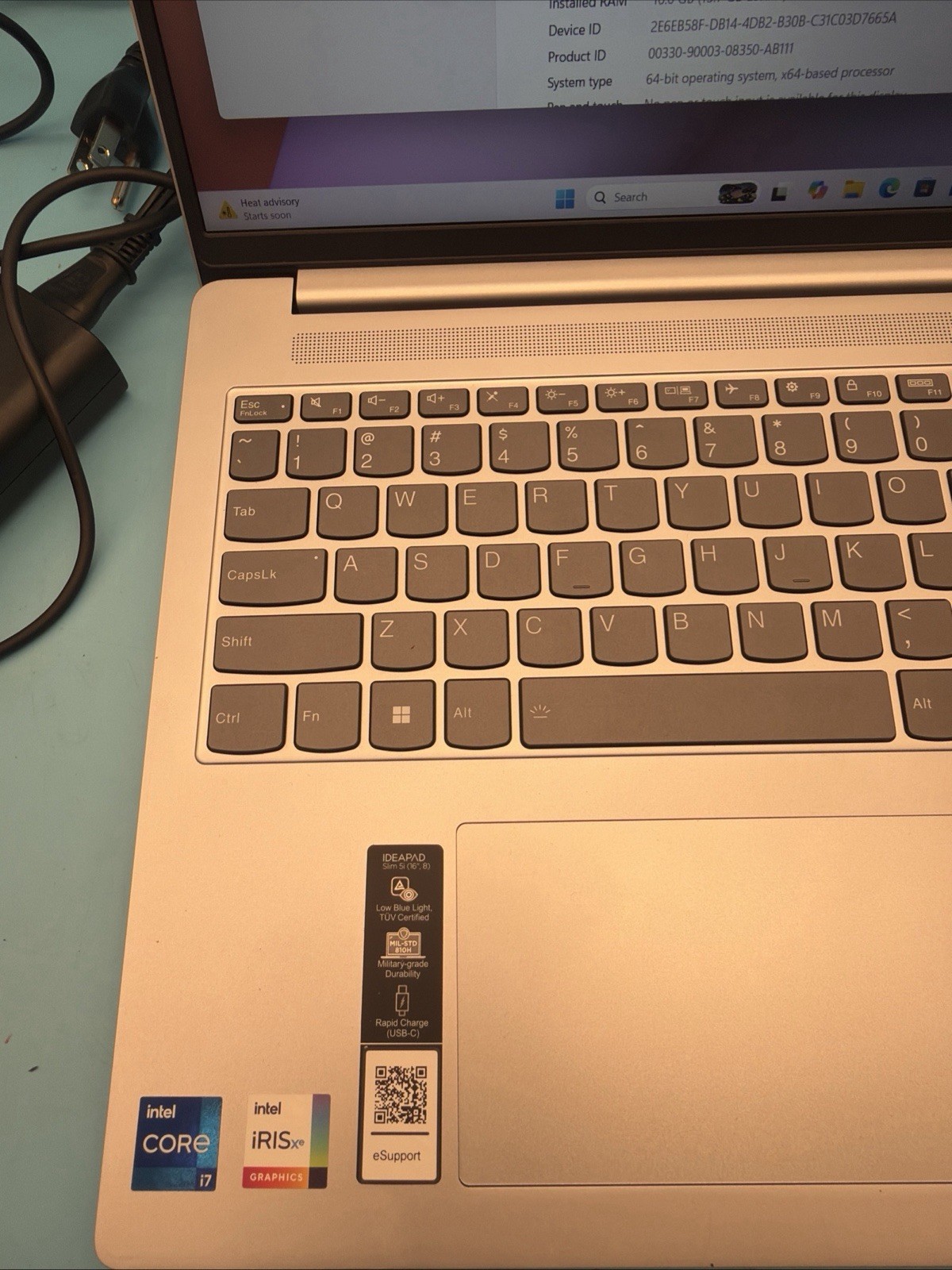 Lenovo IdeaPad Slim 5i 16″ WUXGA Touch Intel i7-1355U 16GB 512GB SSD W11H Laptop