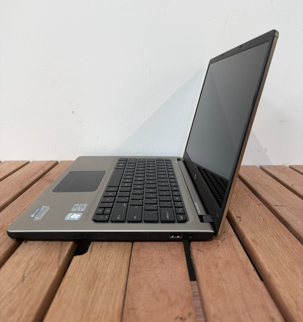 HP Folio 13-2000 Intel i5-2467M 1.6GHz 4 GB NO HDD/OS