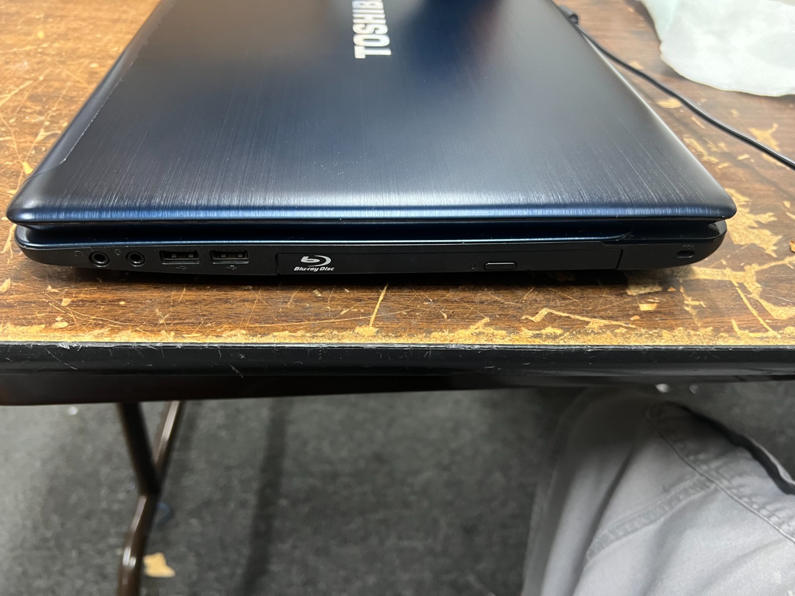 Toshiba Satellite L770 I5-2430m 2.40GHz 4 GB Ram No OS No HDD