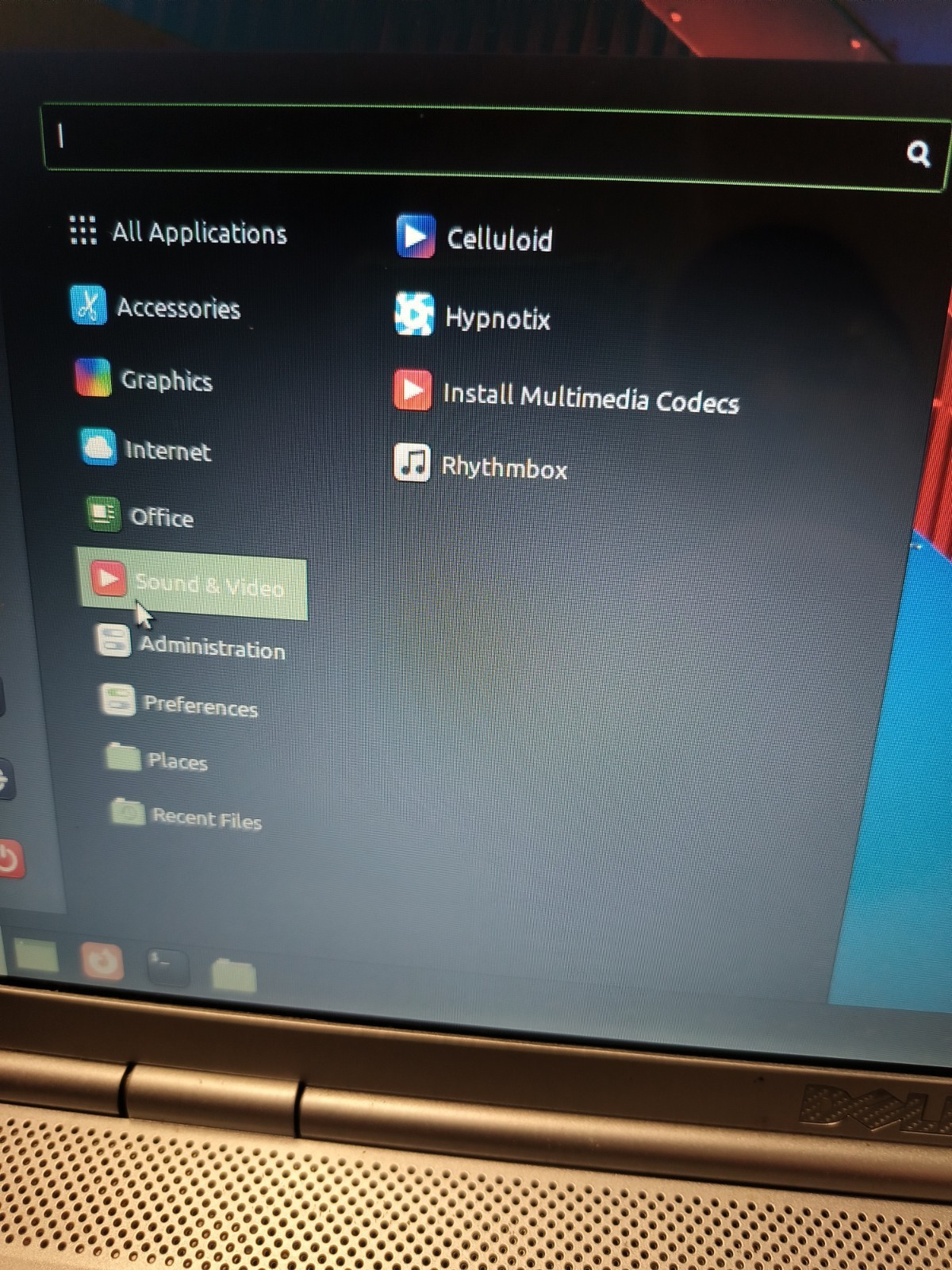 WORKING Dell Inspiron 1525 Laptop @ 2.2GHz, 4GB RAM, 250GB HDD DVD LINUX charger