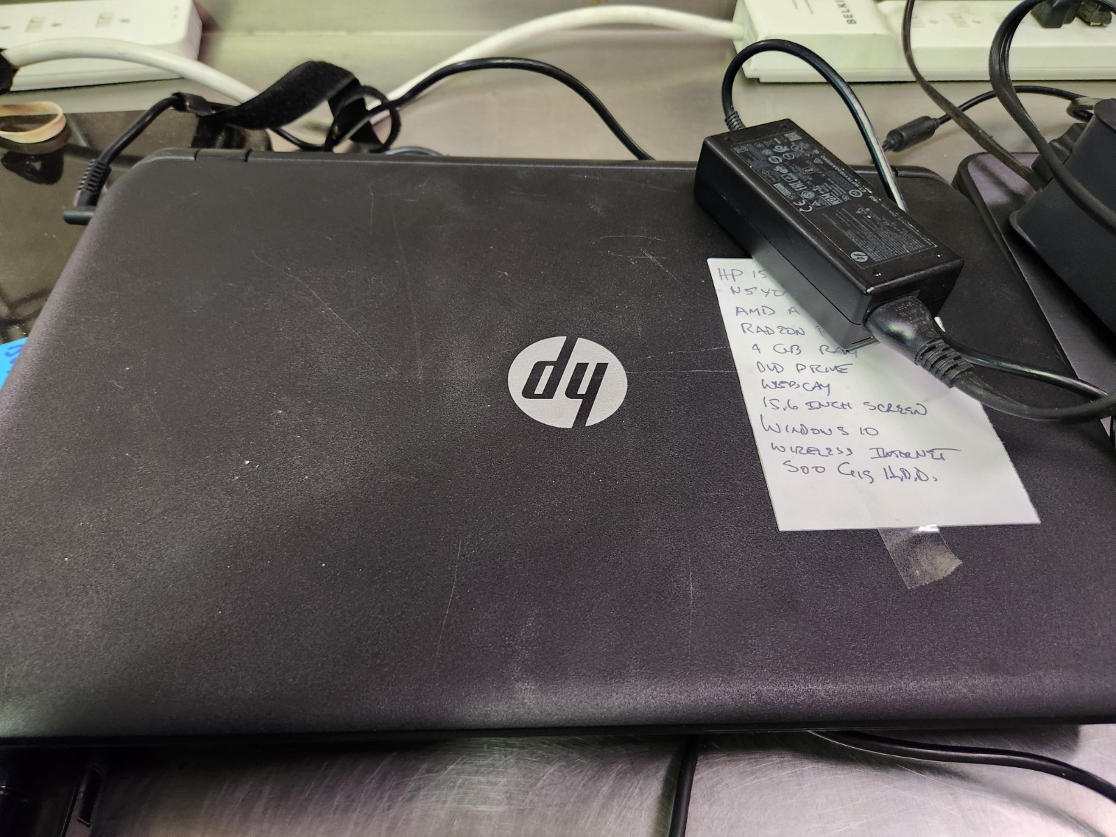 HP 15 Notebook PC AMD A8-7410 Radeon R5 2.20GHz 4GB RAM 500GB HDD Win 10/AC Pwr