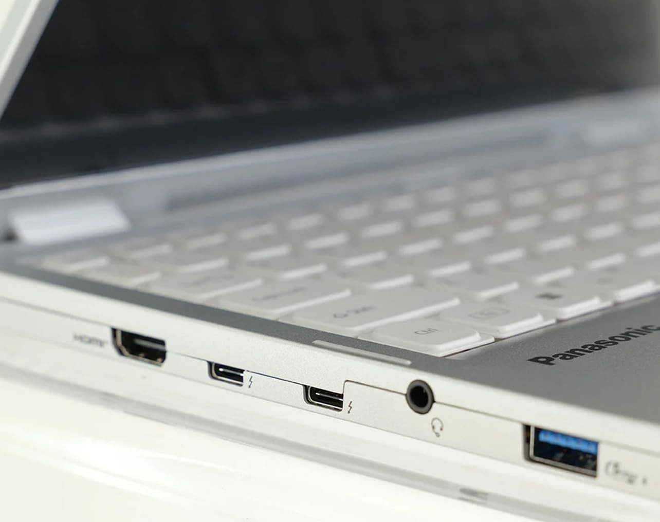 Panasonic Let’s Note CF-FV4 14″ Intel Core i7 32GB 512GB SSD – TAA Compliant