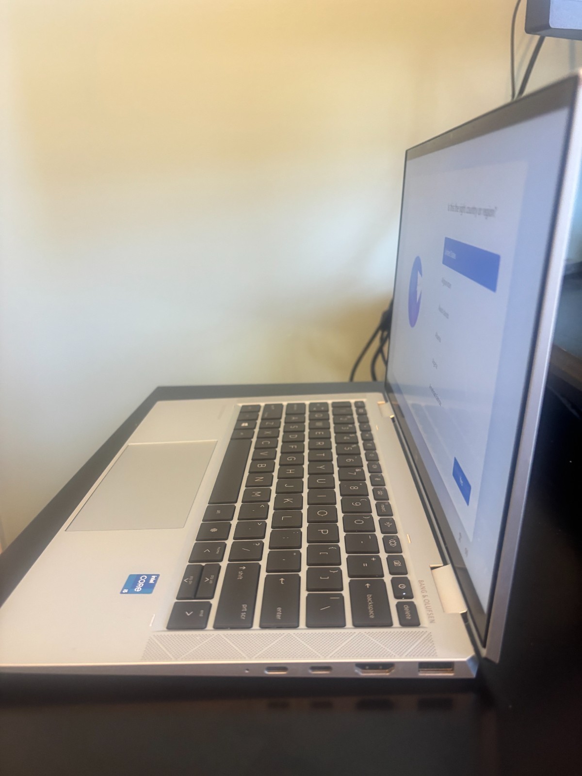 HP EliteBook x360 1030 G8 1TB 16GB Intel GEN I5-113567 240