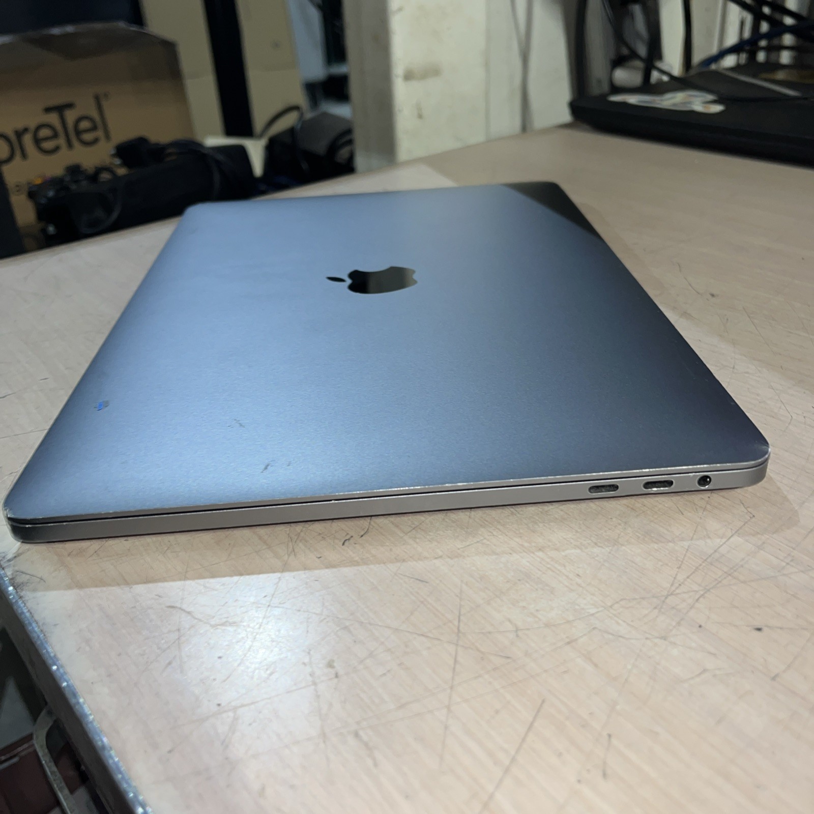 APPLE MACBOOK PRO 13″ 2020 CORE I7-1068NG7 2.3GHZ 16GB RAM 1TB SSD
