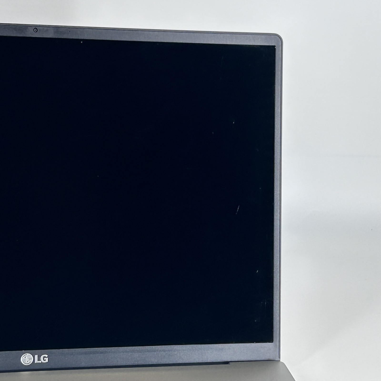 LG Gram 17 Gray QHD+ i7-1065G7 1.30GHz 16GB RAM 512GB/512GB Good
