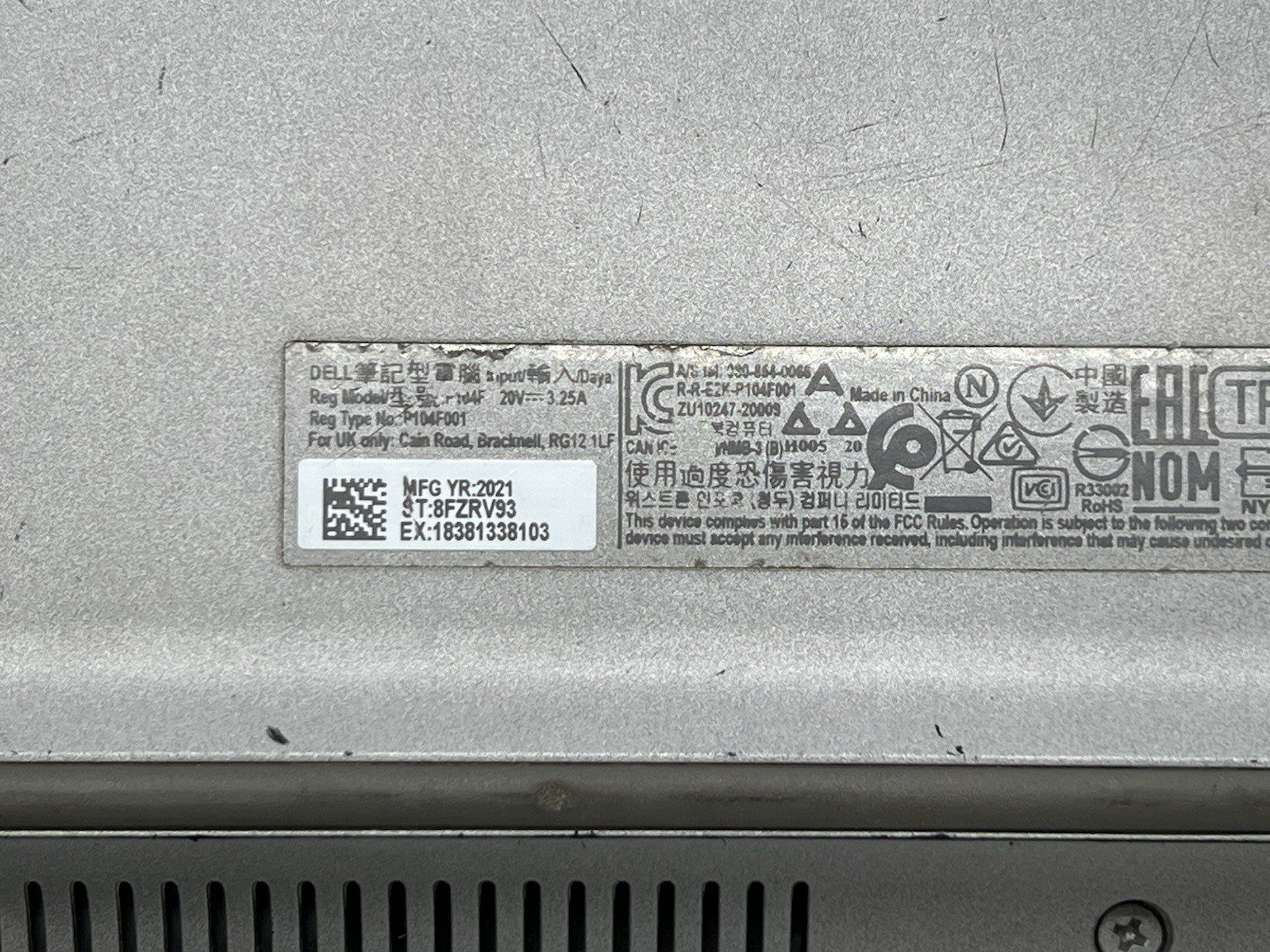 Dell Latitude 5520, i3-1125G4 @ 2.00GHz, 8GB RAM, 256GB NVMe-No OS/AC