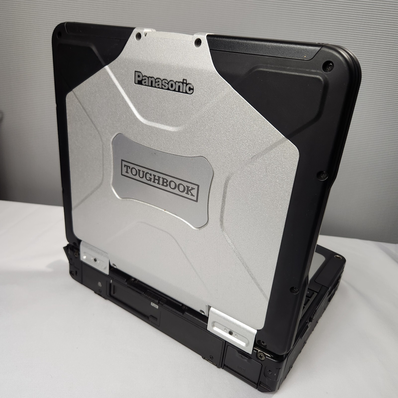 Panasonic Toughbook CF-31 i5-5300U 16GB RAM 500GB SSD LTE GPS W10Pro Touchscreen