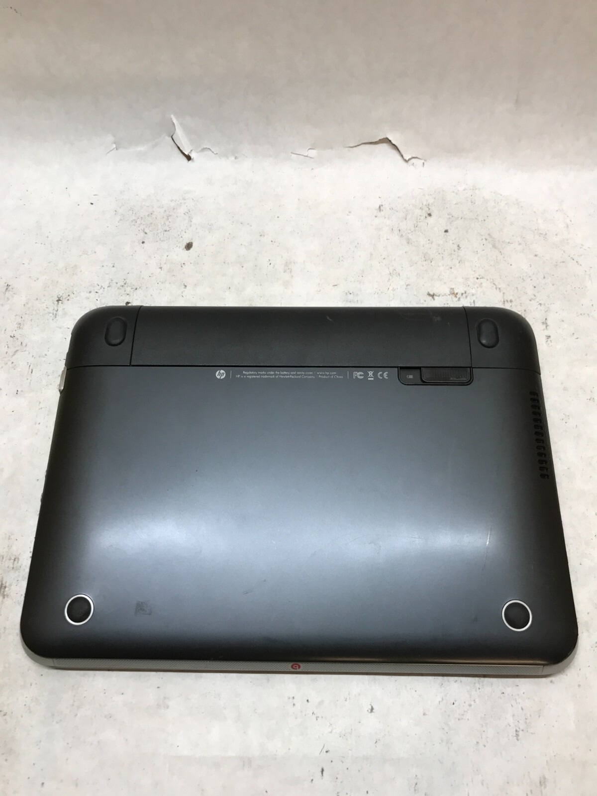 HP 3115m 11″ Laptop AMD E-Series 4GB RAM NO HDD/OS For Parts/Repair Cracked – DW