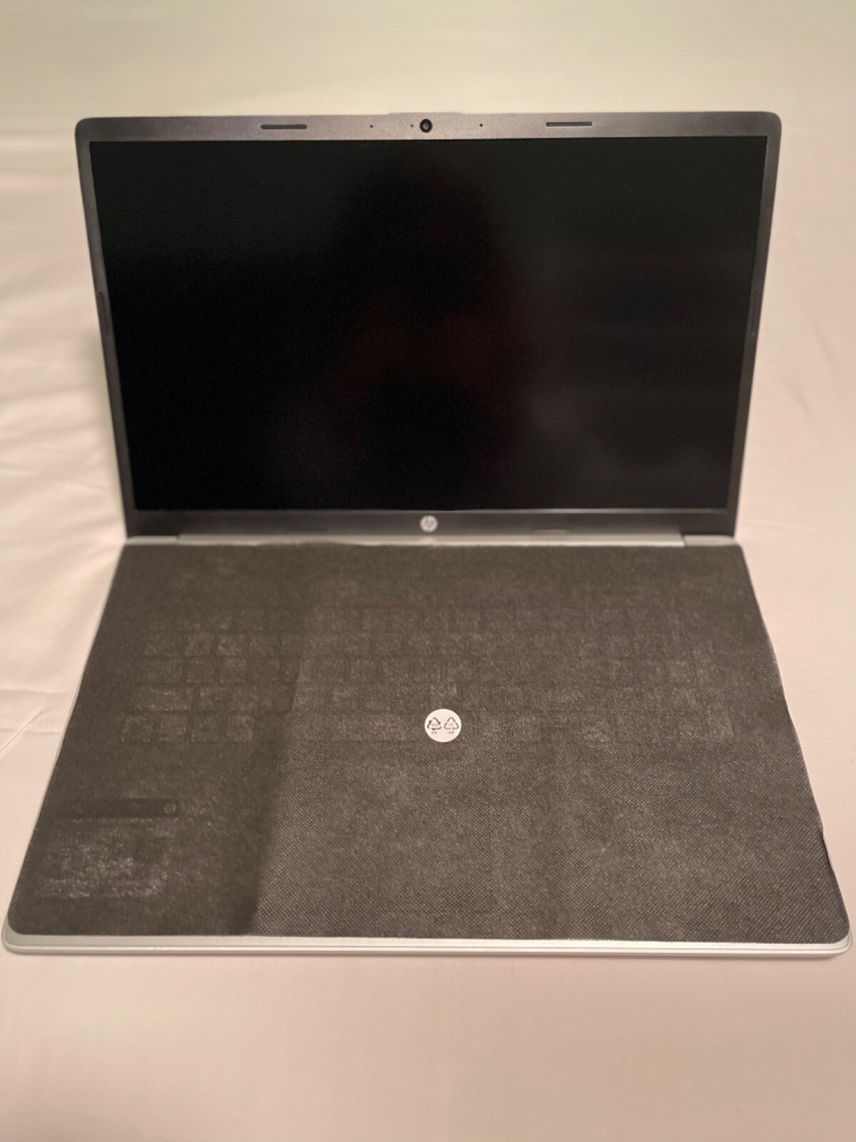 HP 17.3″ Laptop, Intel Core i3-1125G4, 8GB Memory, 512GB SSD, Windows 11 Home