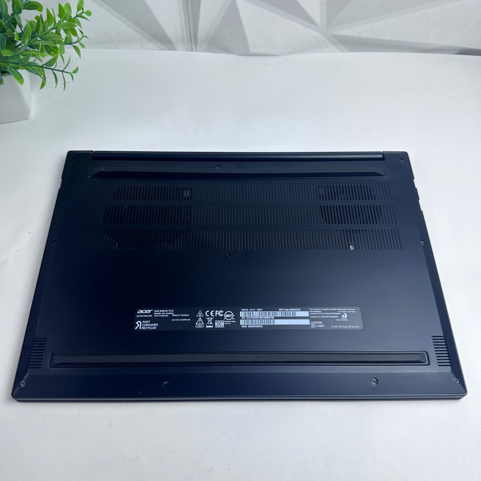 Acer Swift Go 16 AI 16″ Ryzen AI 9 465, 32GB, 1TB, Radeon 880M -DEFECTIVE SCREEN