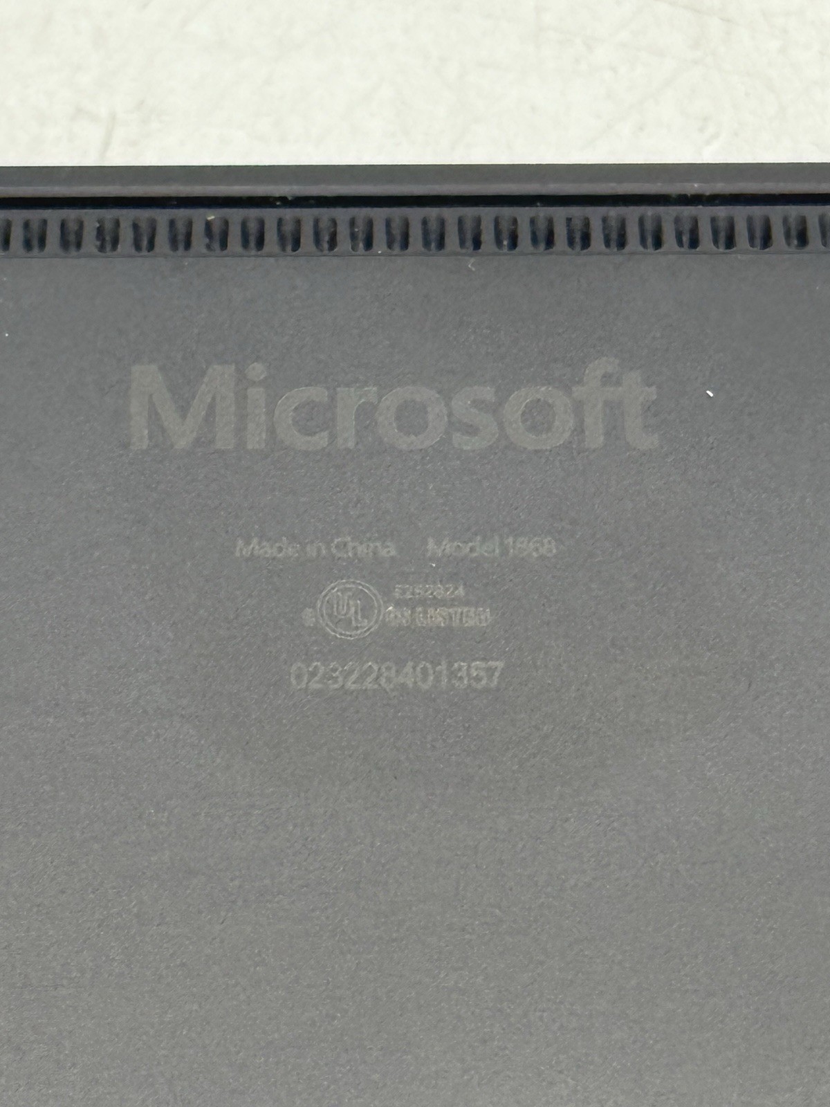 Microsoft Surface Laptop 3 1868 13.5″ Touch i7-1065G7 1.3GHz 16GB 512GB READ