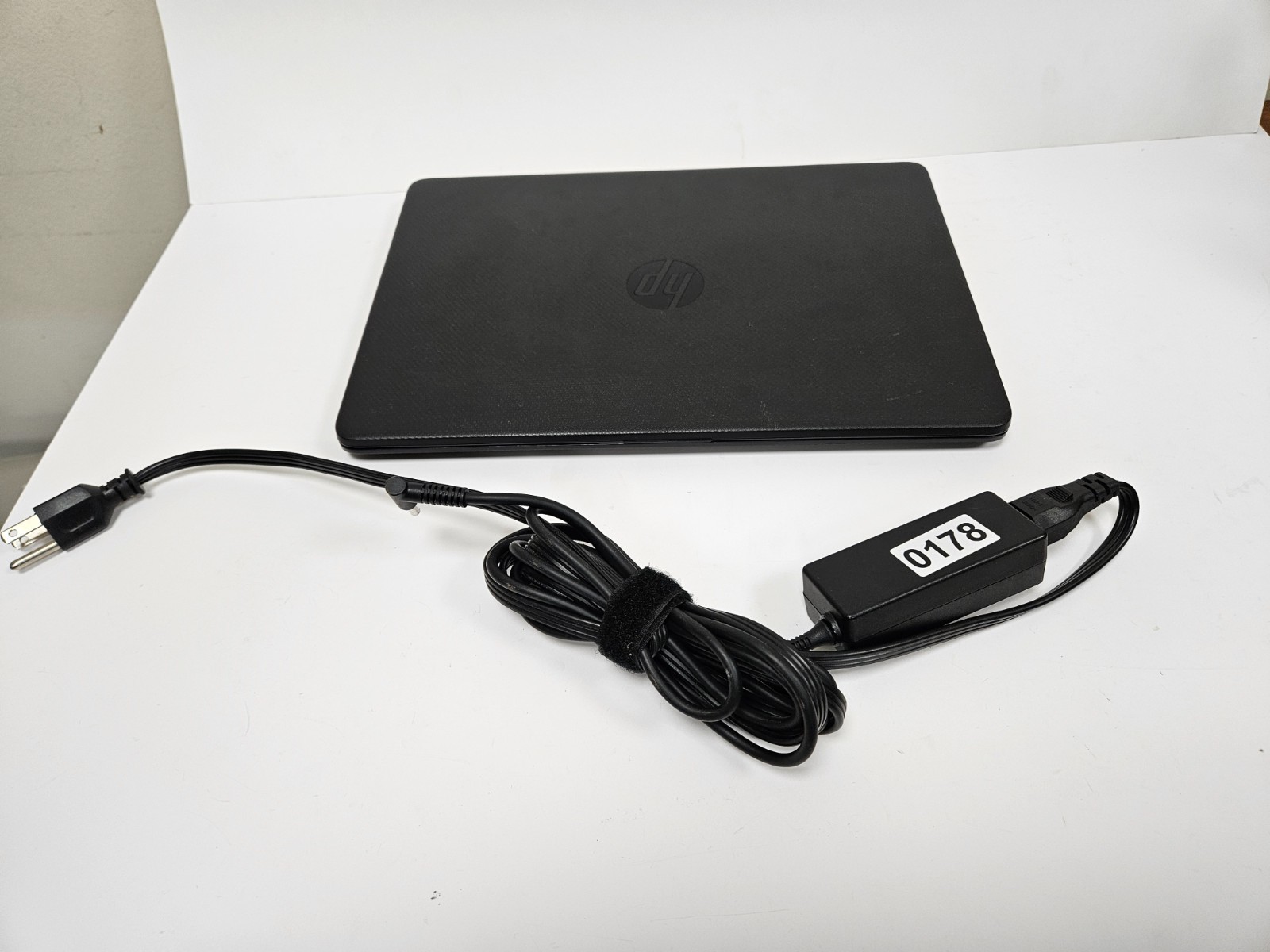 HP 14-dq0051dx Intel Celeron N4120, 4GB RAM, 58GB SSD, Win10 #0178