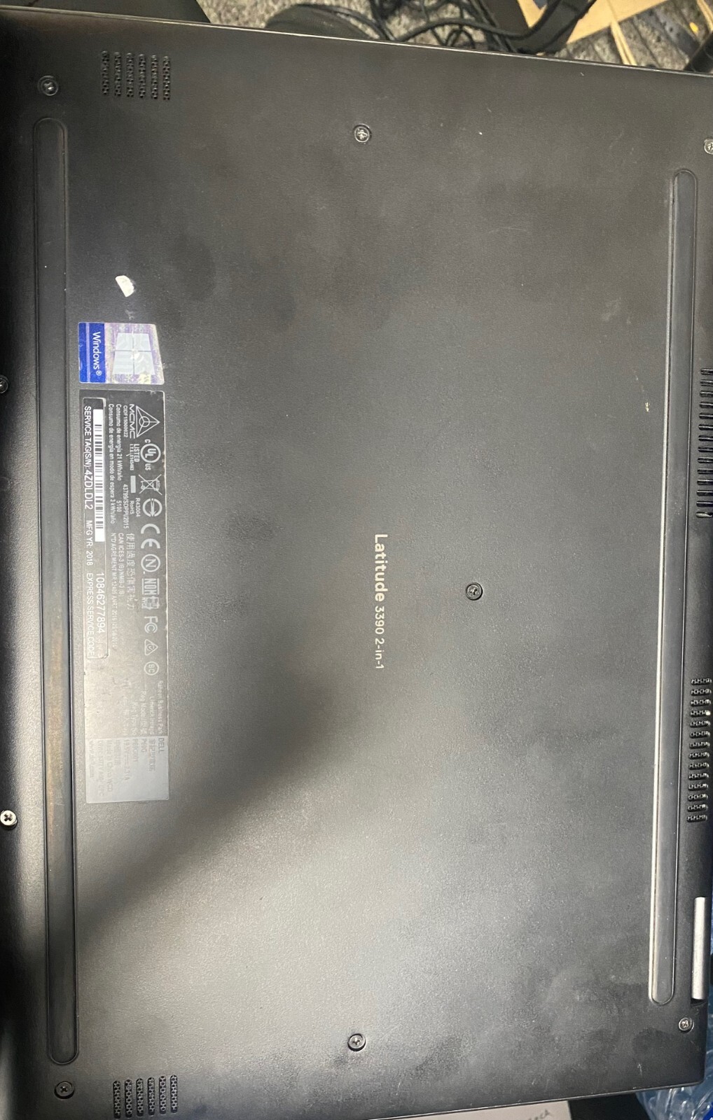 Dell Latitude 3390 2-In-1 13.3″Intel i5-8250U 8GB RAM/128GB SSD Touchscreen