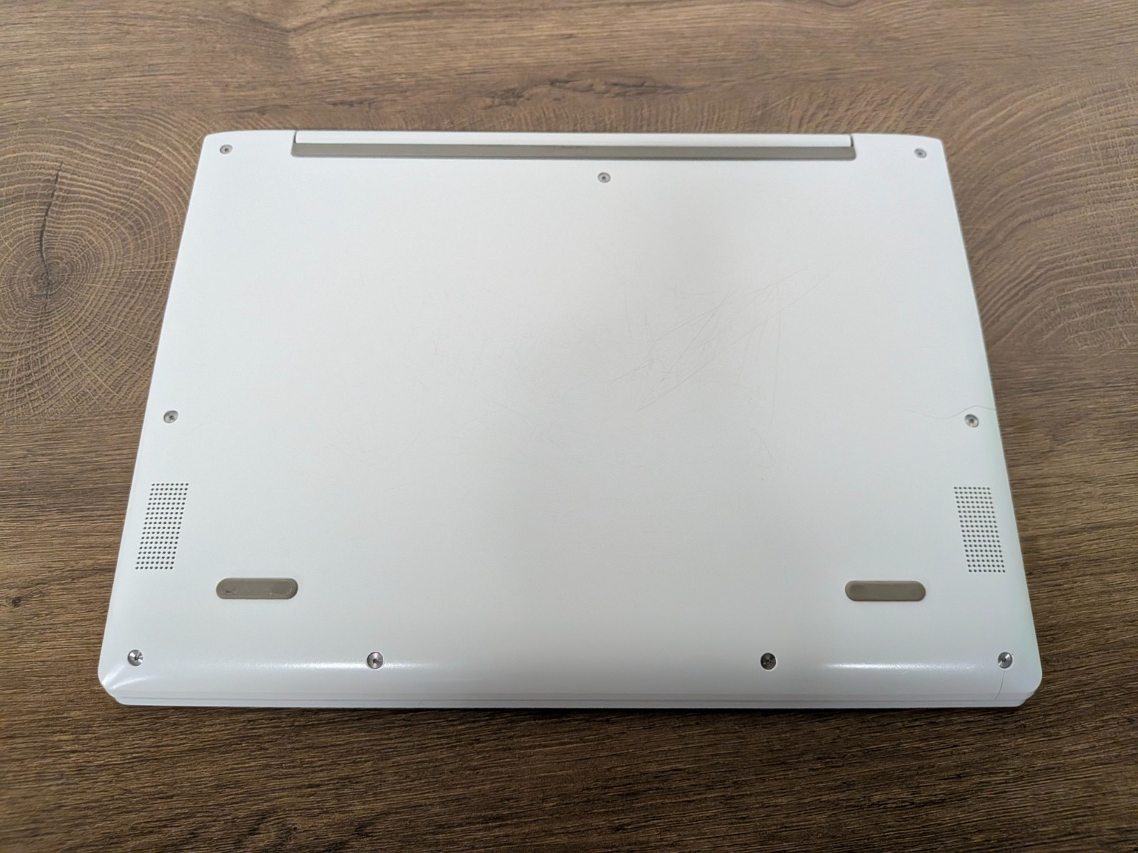 Lenovo Chromebook C330 2-in-1 Convertible Laptop 11.6″ HD MT8173C 4GB RAM 64GB