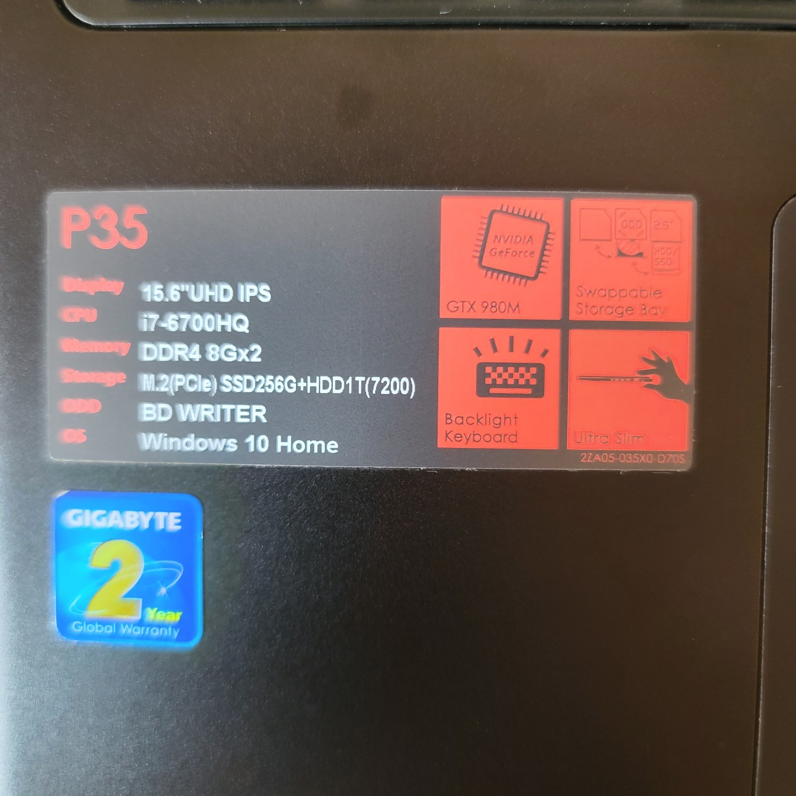 GIGABYTE P35X-V5 GAMING LAPTOP CORE i7-6700HQ 2.60GHz 8GB RAM GTX 980M 62GB SSD