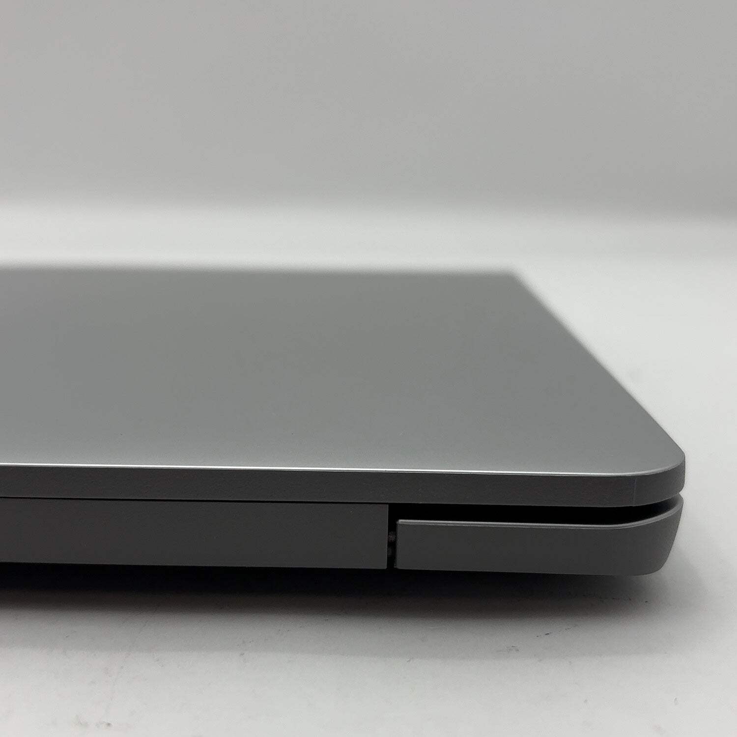 Lenovo IdeaPad 1 MMC 14″ Pentium Silver N6000 1.1GHz 4GB RAM 128GB SSD