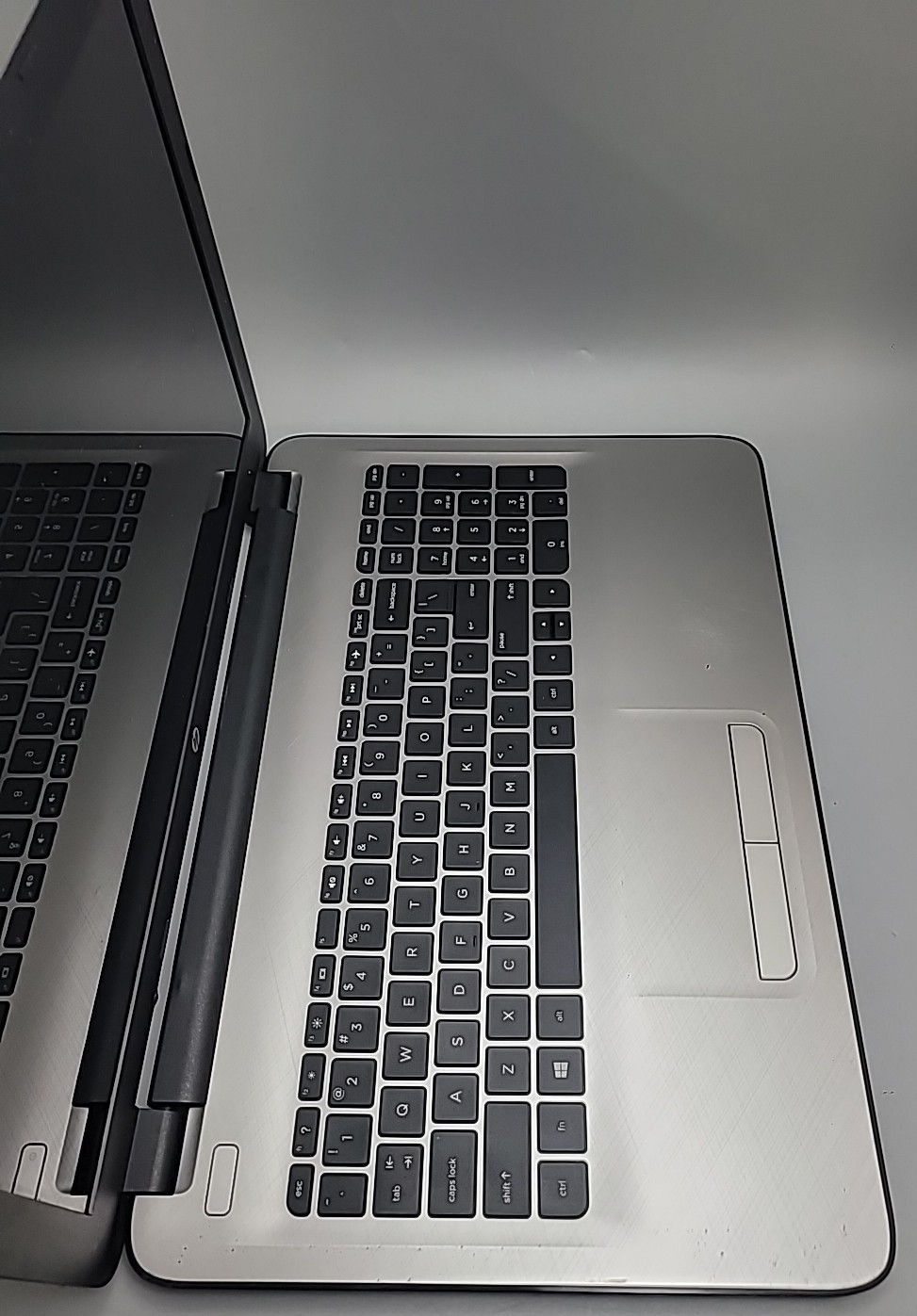 HP 15-AF113CL – AMD A8-7410 @ 2.20GHz /6GB RAM /1TB HDD /Win 10 Home