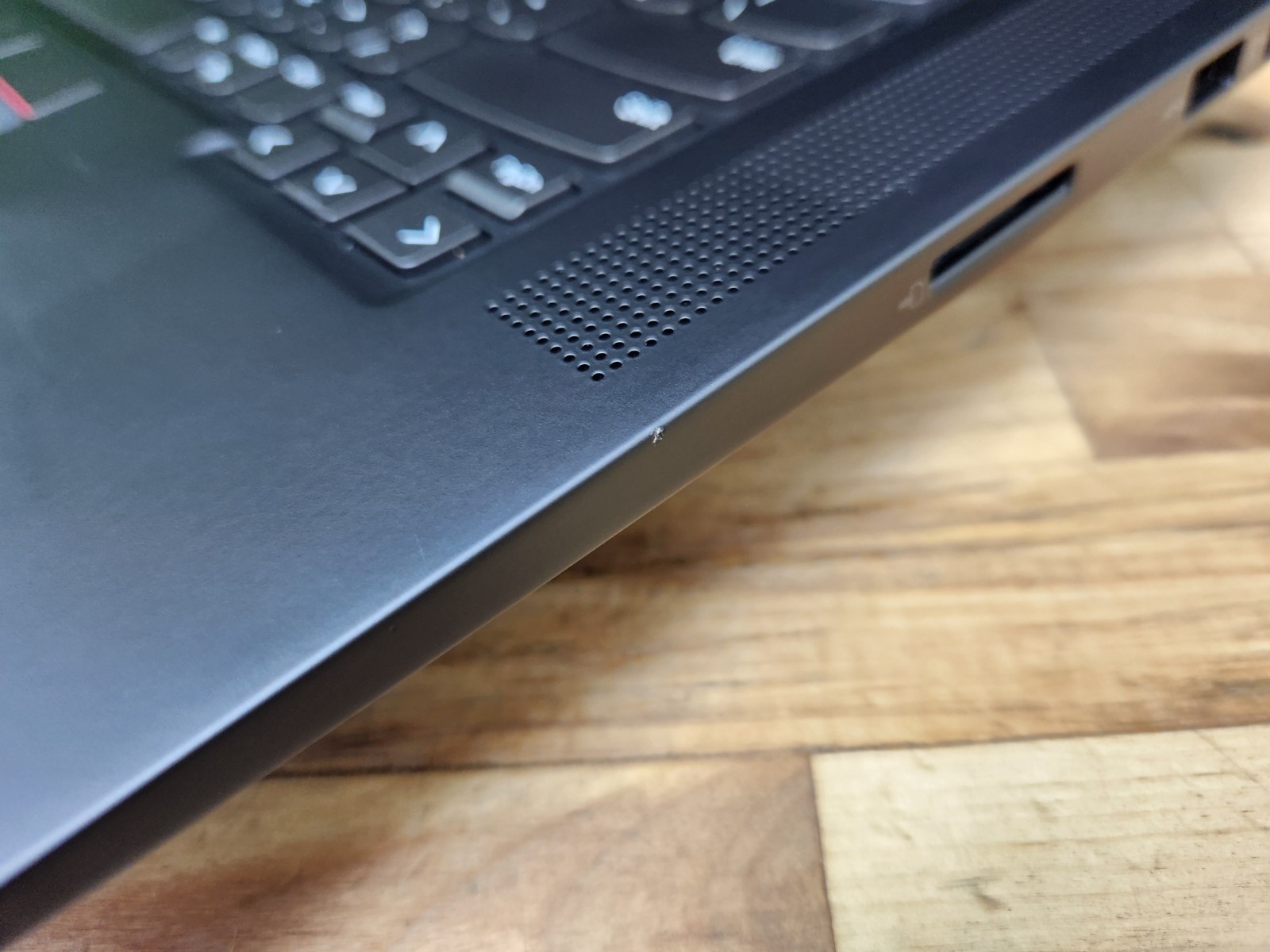 Lenovo ThinkPad P1 Gen 4 16″ WXQGA i7-11850H 32GB 512GB SSD RTX A2000 EXCELLENT~