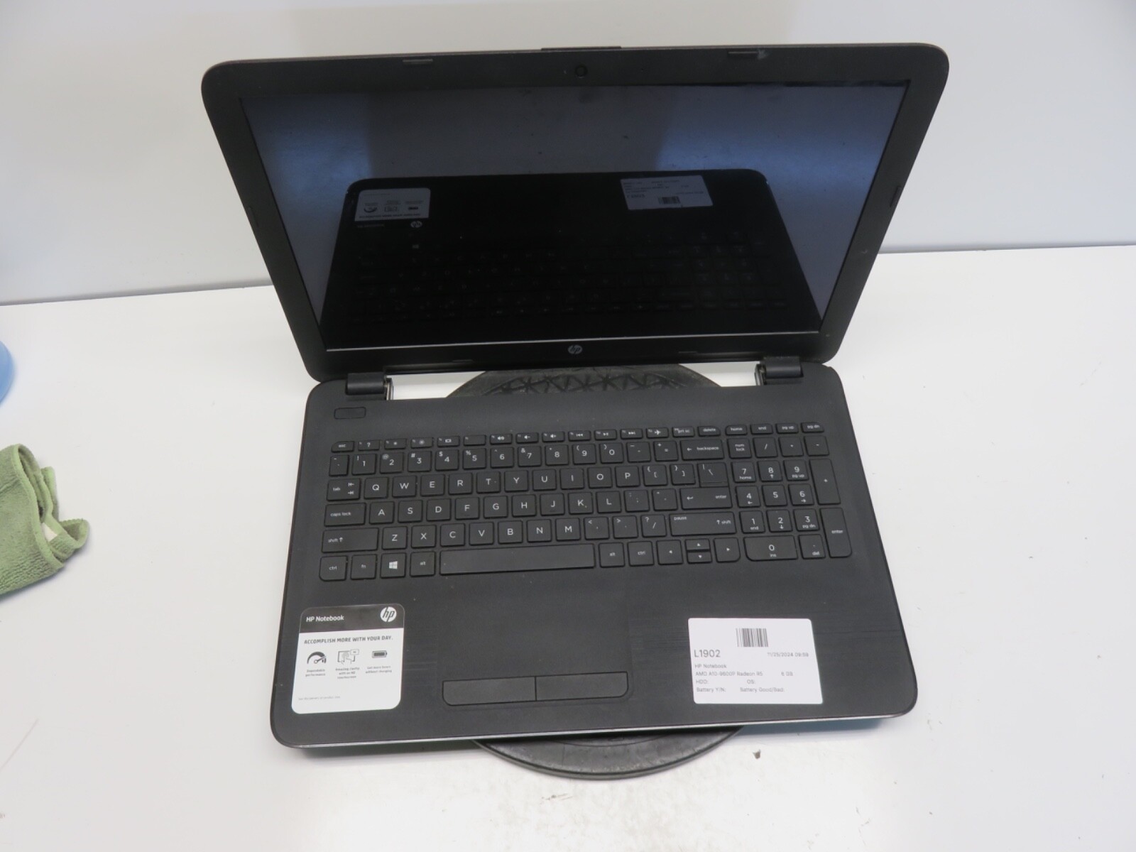 HP 15-BA079DX Laptop AMD A10-9600P Radeon R5 2400MHz 6 GB NO HDD No Batt