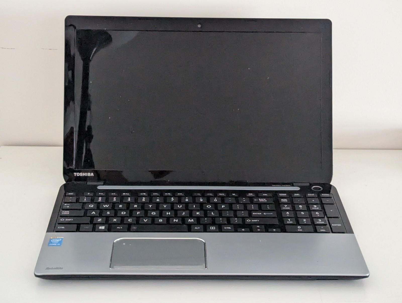 Toshiba Satellite S50-A Laptop i5-4200U, 4GB RAM 120GB SSD NEW BATTERY WiFi-5 BT