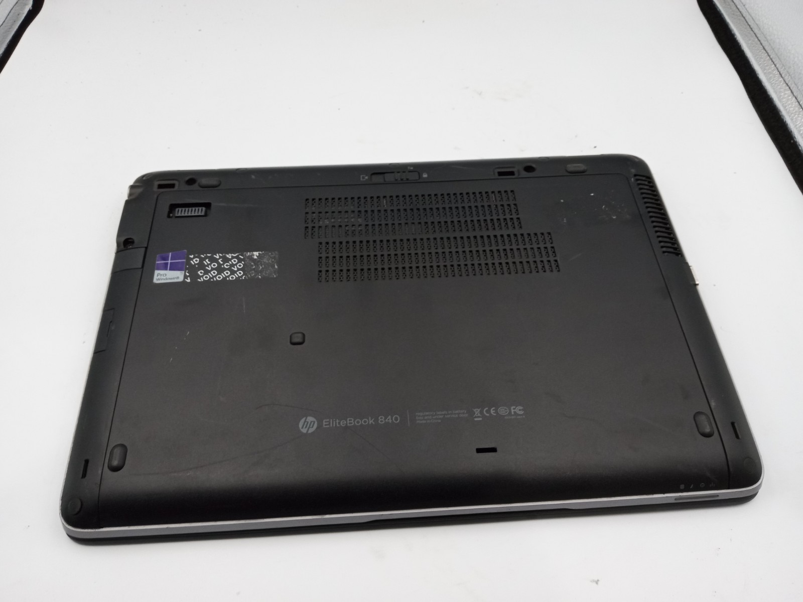 HP EliteBook 840 14″ Laptop Intel Core i3 4th Gen – FAN ERROR / LIQUID DMG -RR