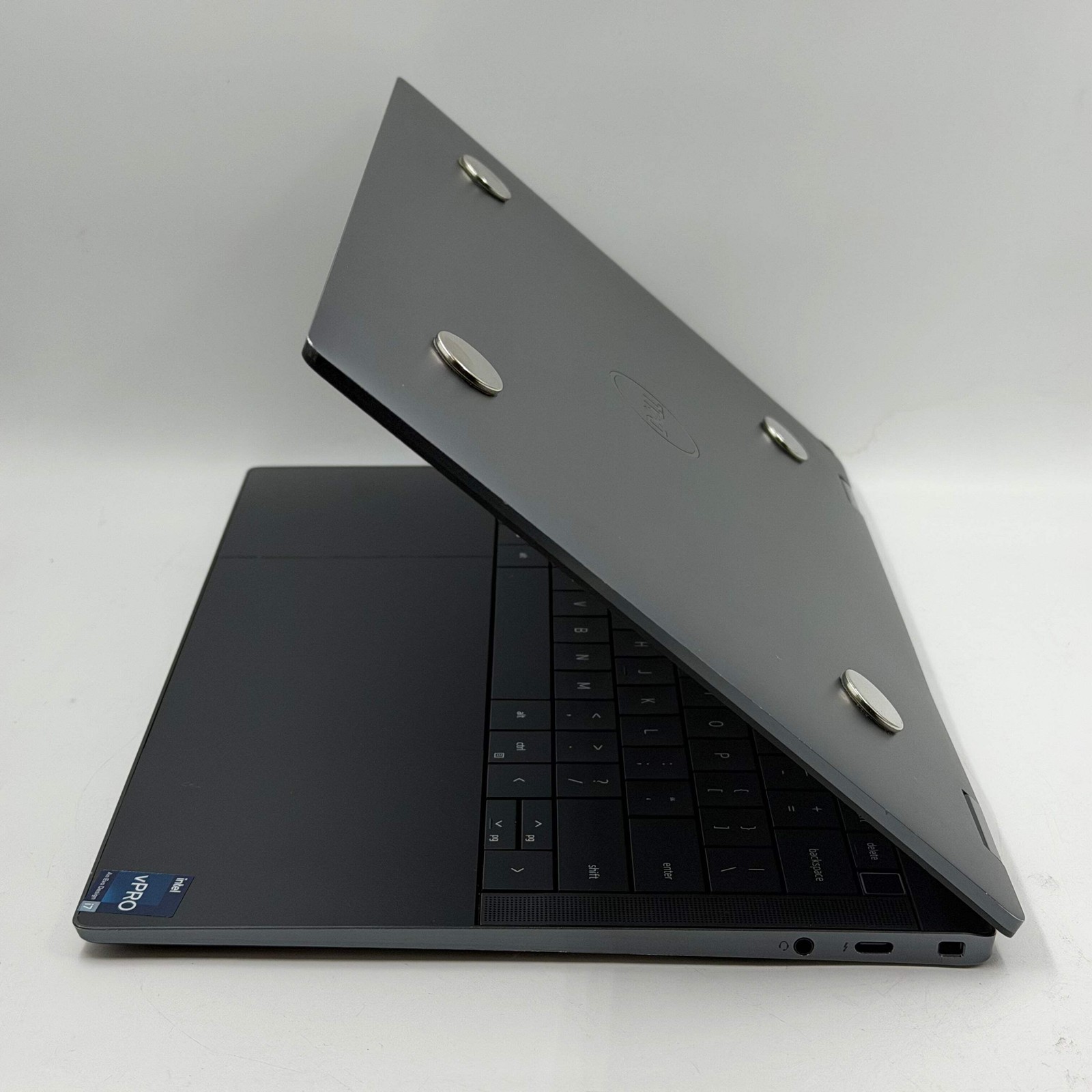Dell Latitude 9440 14″ i7-1365U 1.80GHz 64GB RAM 2TB SSD