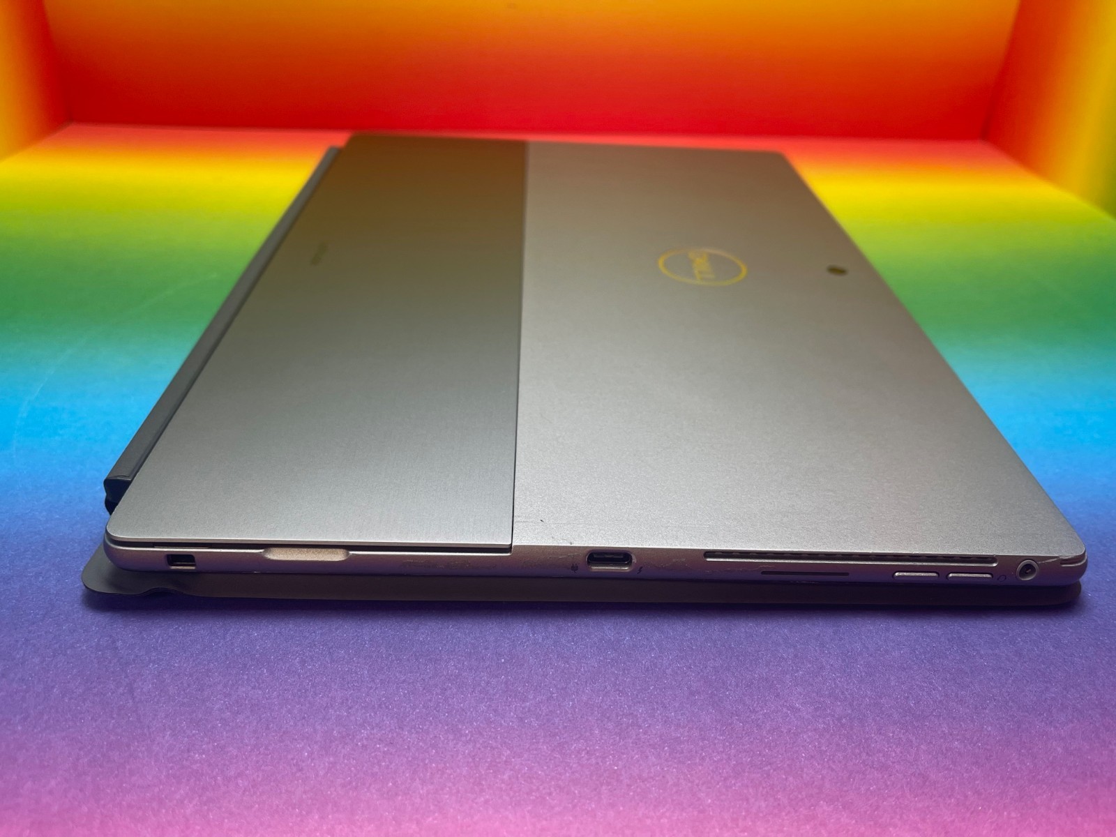 Dell Latitude 7320 2-in-1 LTE eSIM i5-1140G7 8GB 256GB 13″ De Win11Pro FID ST