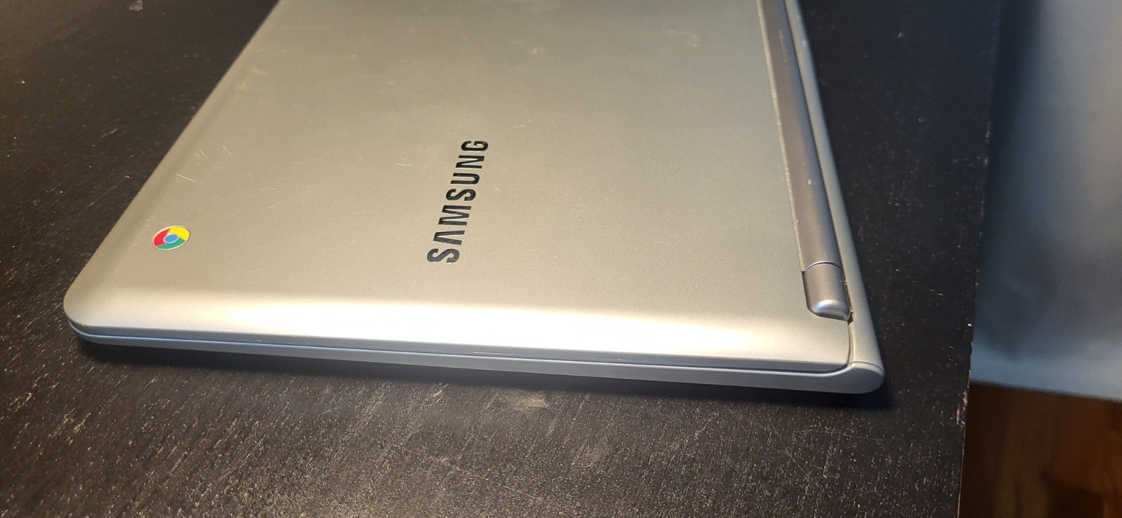 Samsung Chromebook XE303C12 11.6″ Laptop 2GB RAM 16GB Silver w/ Charger