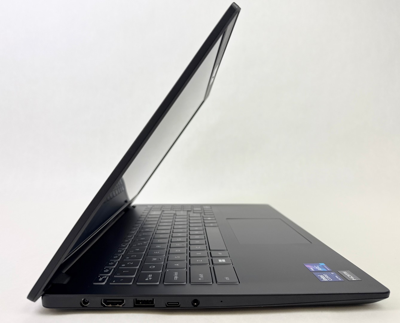 MSI Modern 15 H AI C1MTG 15.6″ Touch Ultra 9 185H 32GB 1TB SSD W11H