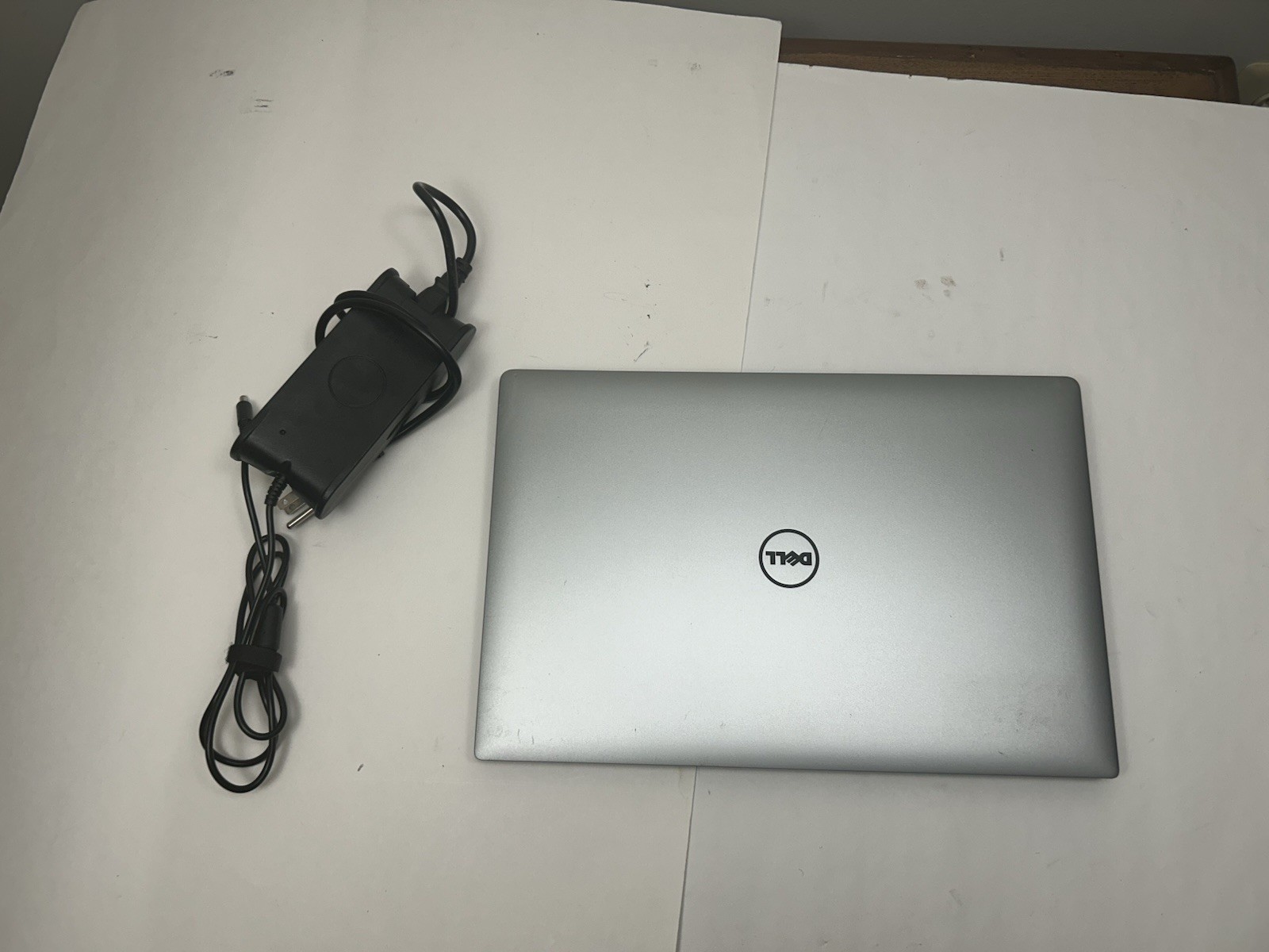 Dell Precision 5520 i5-7440HQ 2.8 gHz 16 GB RAM 256GB SSD