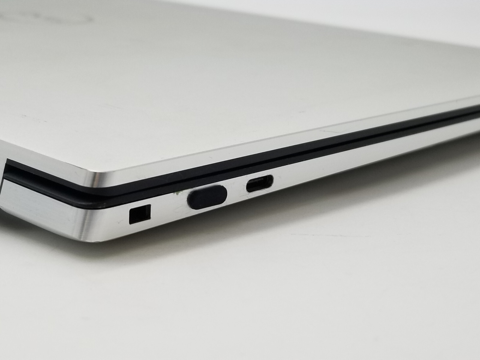 Dell XPS 15 9500 Intel Core i7-10th Gen 16GB Ram 512GB NVMe NVIDIA GTX 1650 Ti