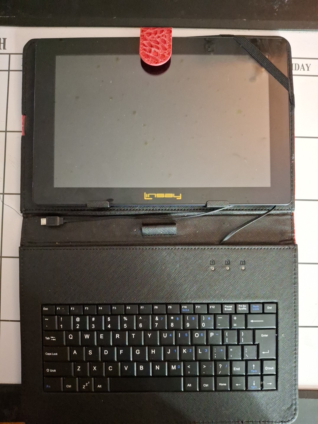 Laptop Chromebook and Tablet Lot, Untested Thrift Store Finds! Look!