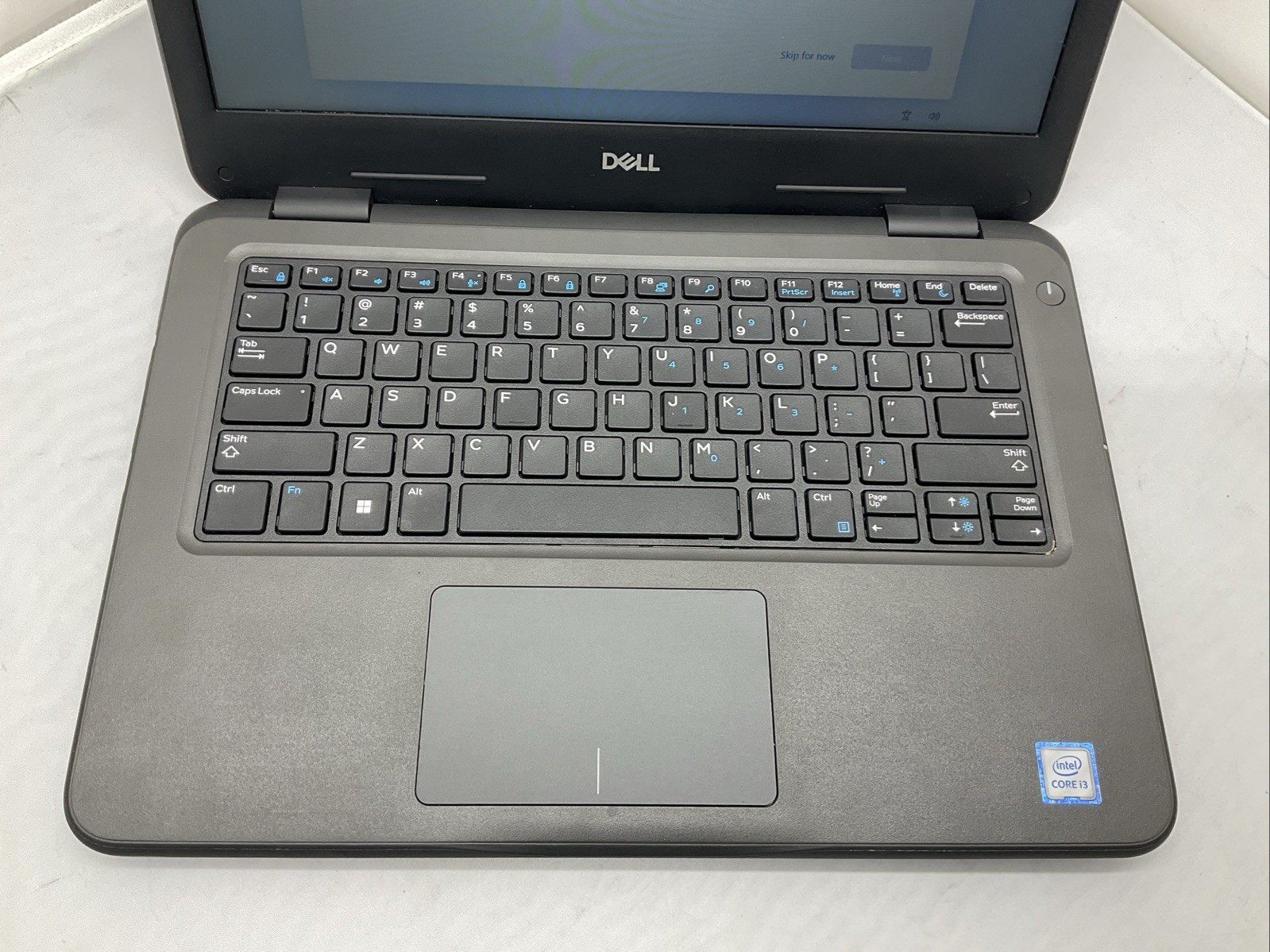 Dell Latitude 3310 – i3-8145U – 8GB, 128GB, Windows 11 Pro, 13.3″ – With Adapter