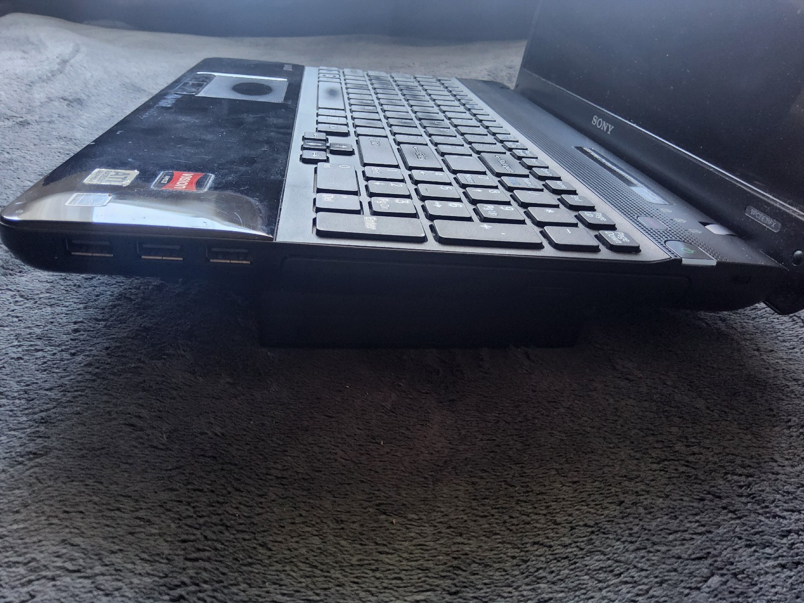 Laptop Sony Vaio PCG-61611L 15.6″ Wind 11 AMD Phenom II 2.8GHz 256GB SSD 8GB RAM