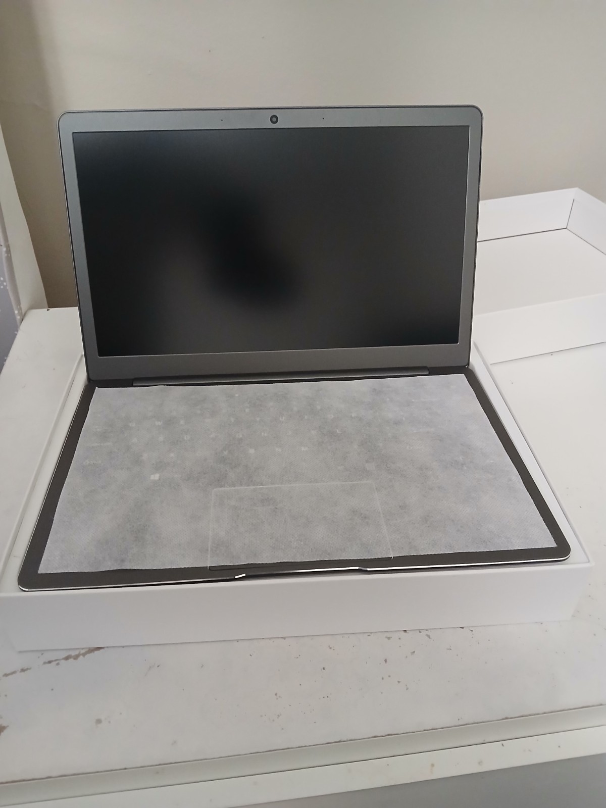 Brand New Jumper EZbook X3 13.3″ N3350 1.1GHz