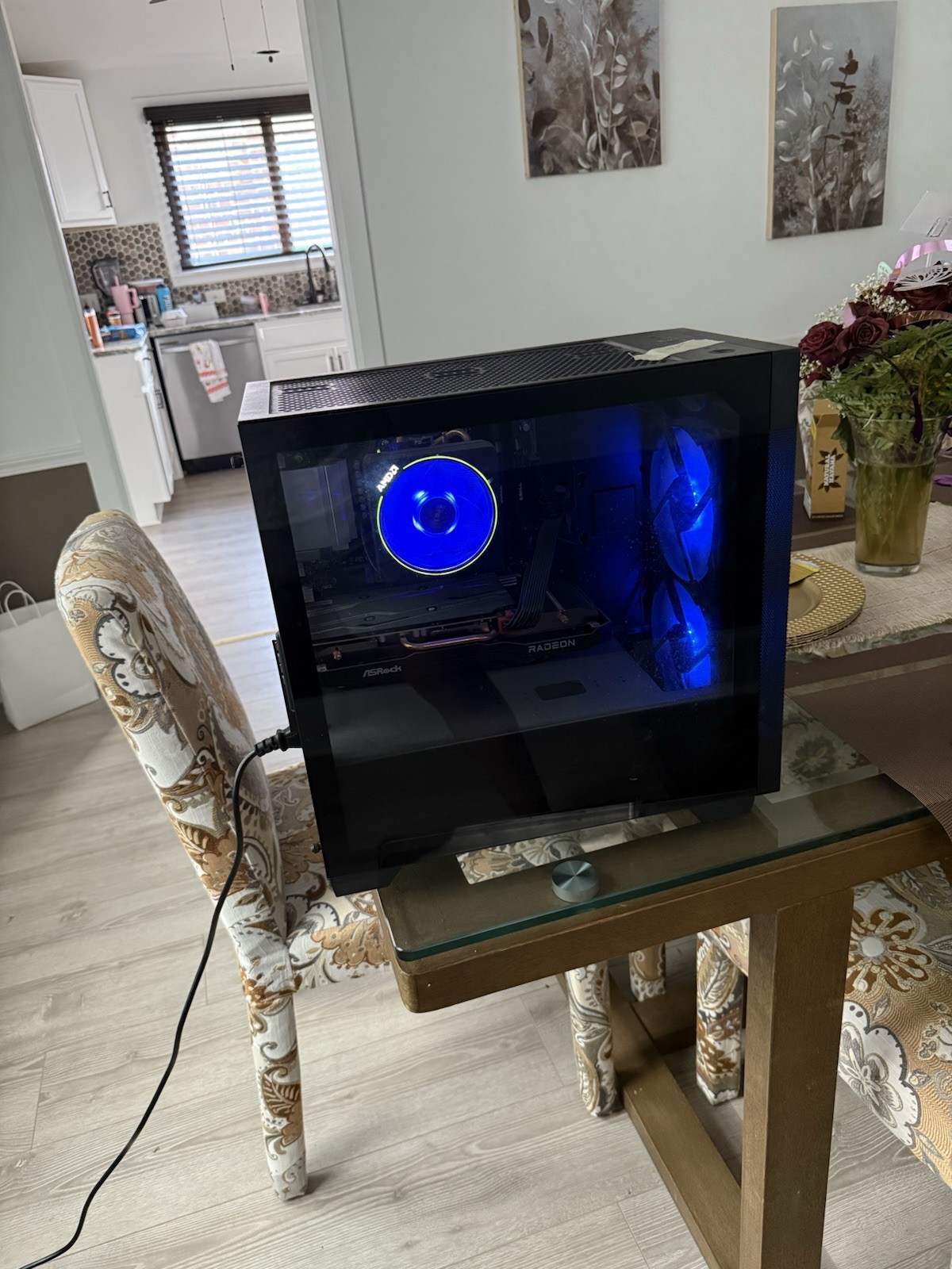Amd Ryzen 7 7700x Amd Radeon 7700 Xt