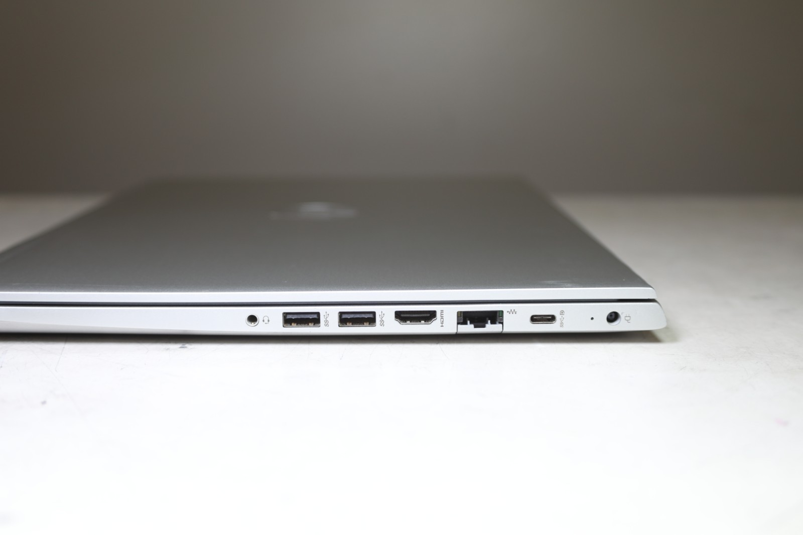 HP ProBook 450 G6, Inte Core i5-8265U CPU 1.60GHz- RAM 8 GB, 256GB NVMe- NO OS