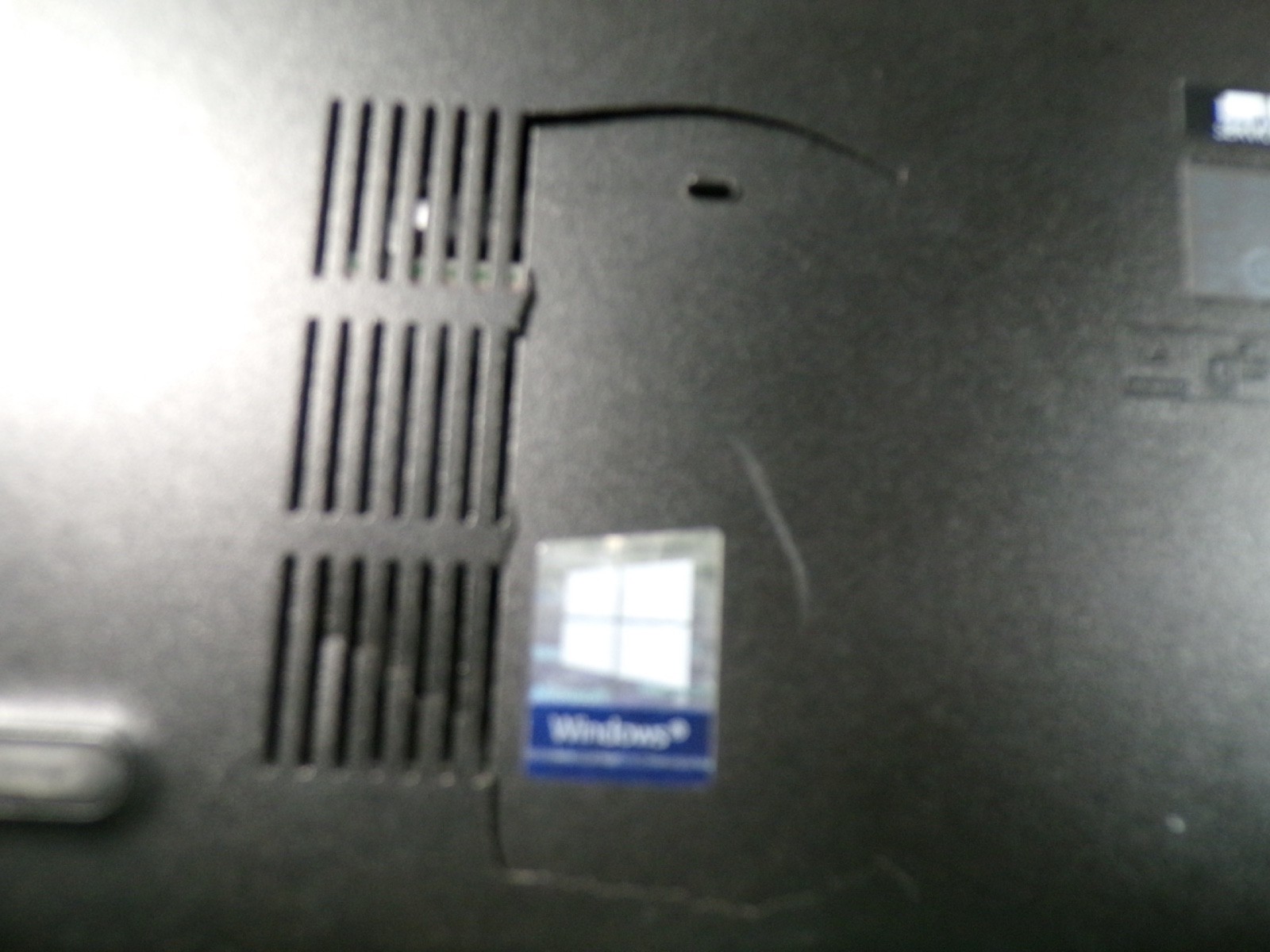 DELL LATITUDE 5500 INTEL CORE I7-8665U 1.90GHZ 8GB RAM **NO HD/ NO CADDIE/ NO OS