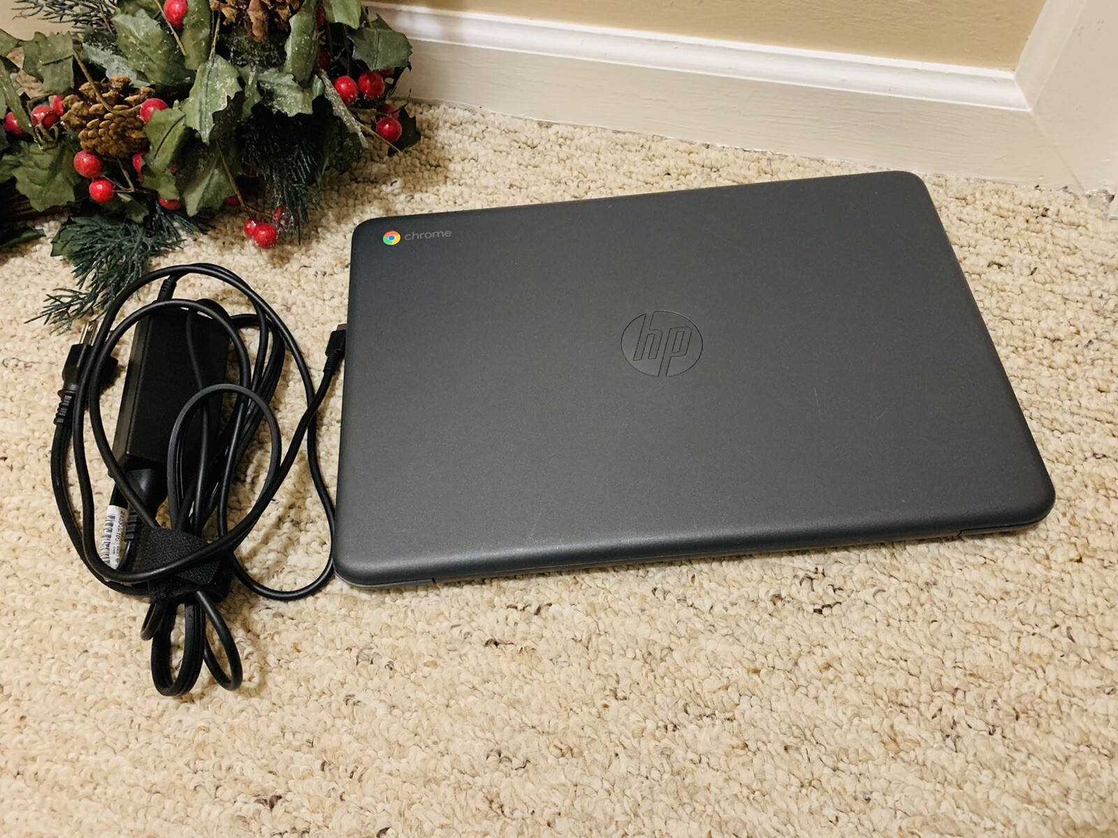 HP Chromebook 14” inch HD LED 14-db0023dx 32GB, AMD A4 Dual-Core, 2.40GHz, 4GB