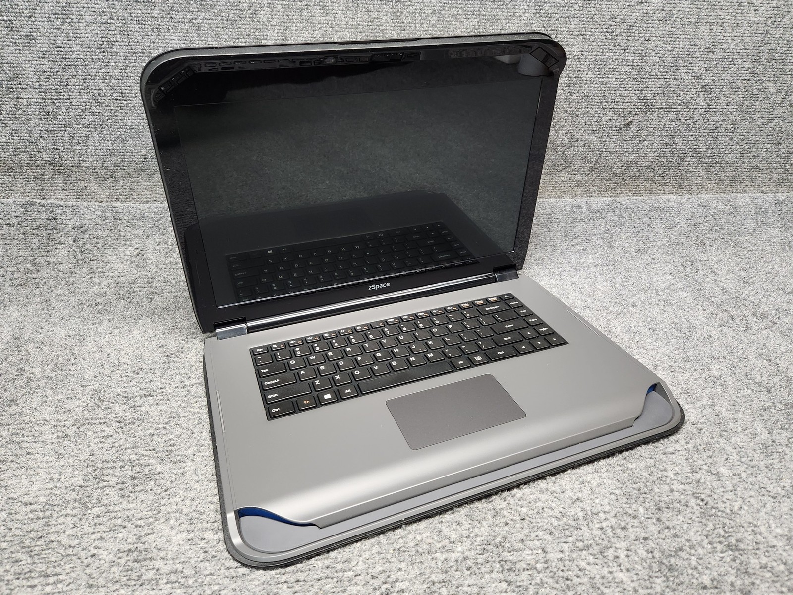 Zspace Model W1847 15.6″ Laptop AMD A-Series A9-9420 3.00GHz 8GB RAM 256GB SSD
