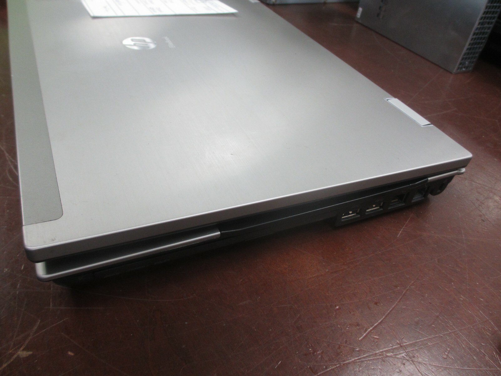 HP ELITEBOOK 8540P i5 M560 2.67GHz 4GB 320GB DVD-RW Laptop w/ AC [NO WEBCAM/OS]