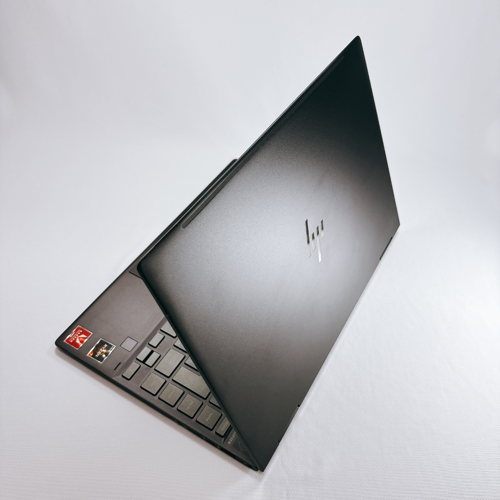 HP Envy x360 Ryzen 7 3700U 16GB MEM 256GB SSD 13.3 Inch 2in1 Laptop Black_722