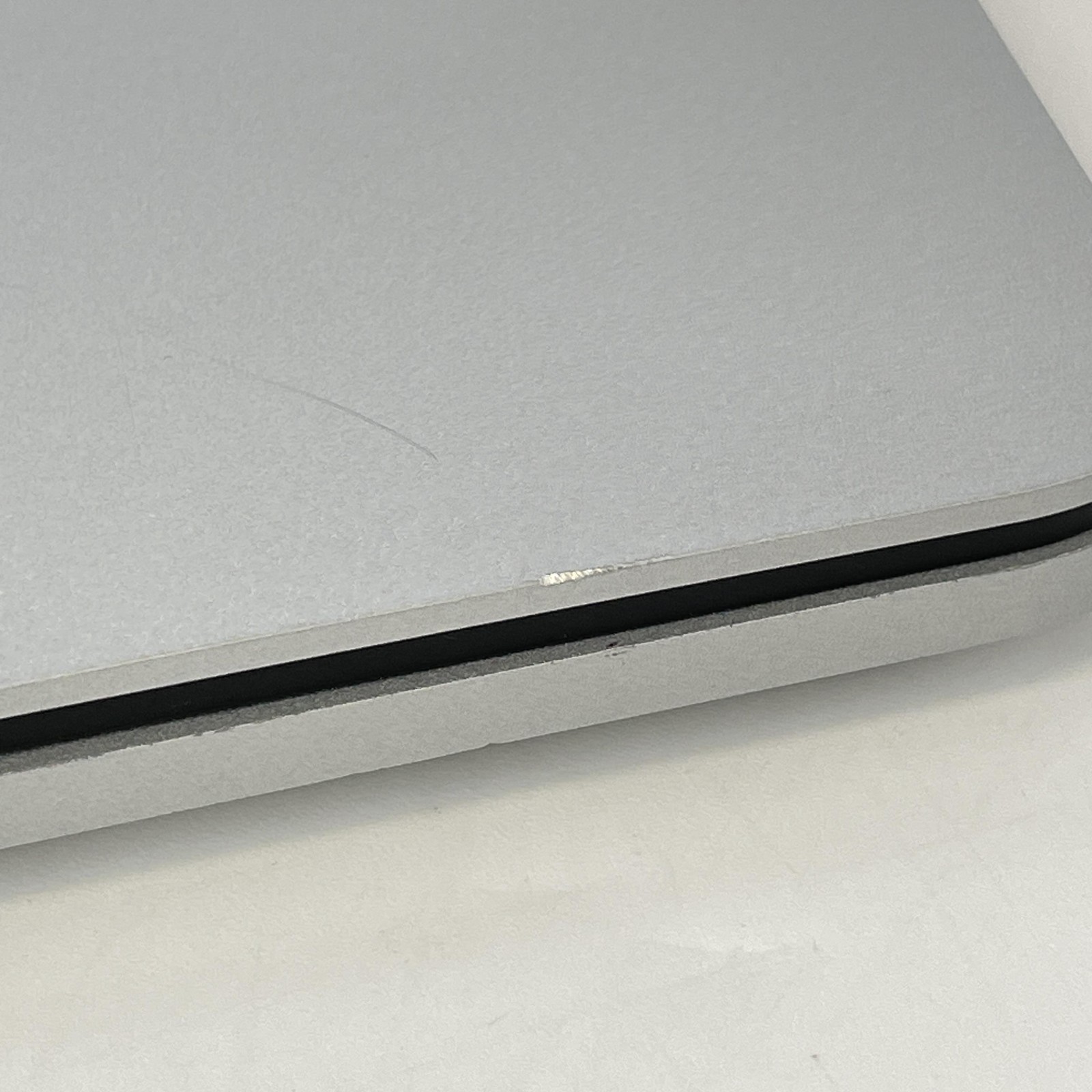 Microsoft Surface Laptop Studio 14 2K i7-11370H 3.3GHz 16GB 512GB RTX 3050 Ti