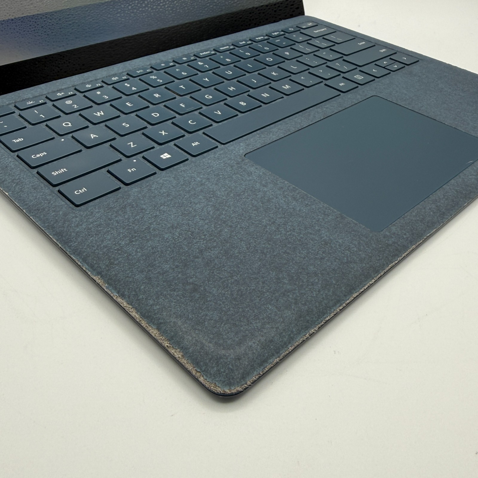 Microsoft Surface Laptop 3 1867 13.5″ i5-1035G7 8GB 128GB SSD Win11 Pro FAIR