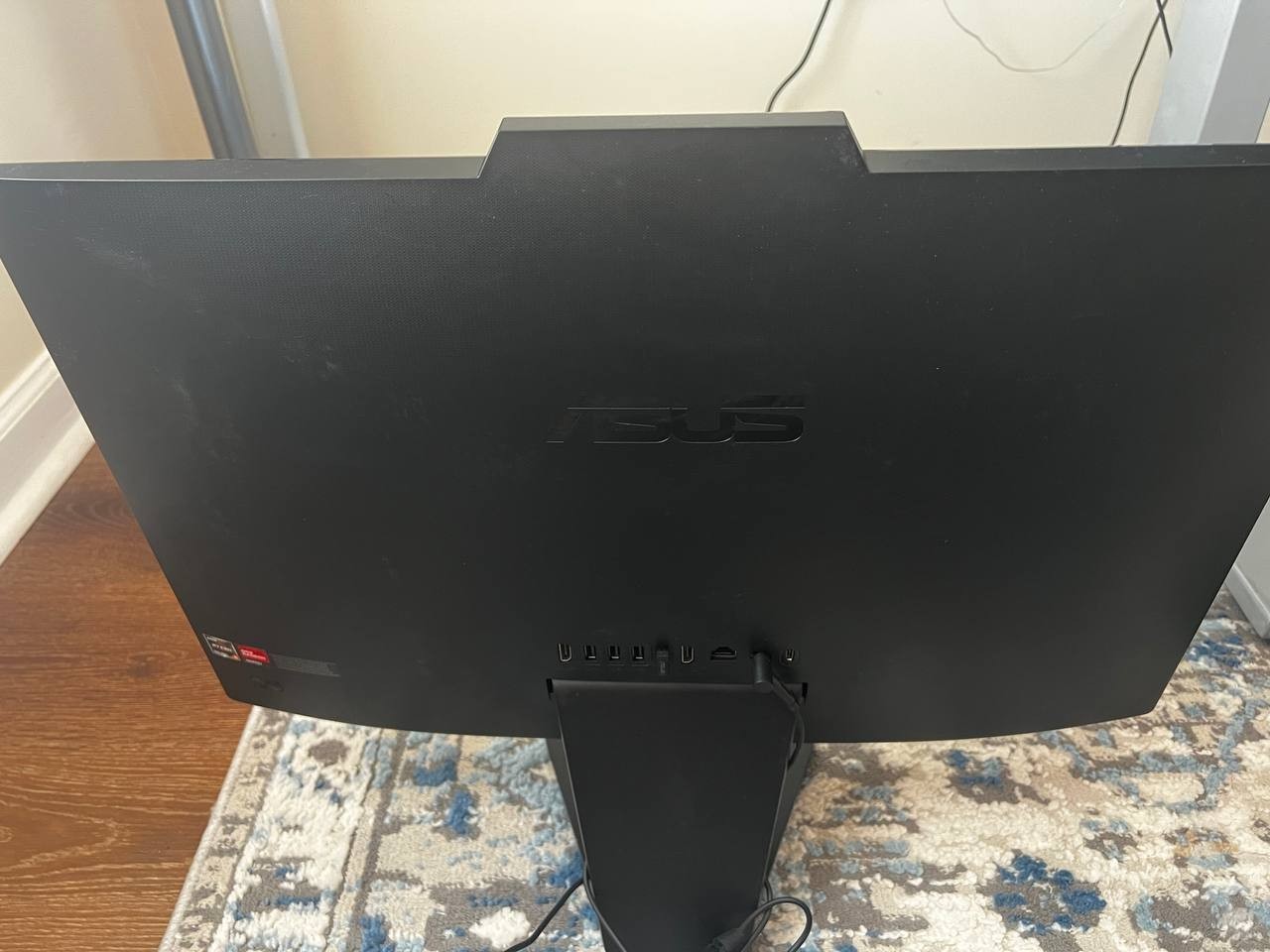 Asus All-in-one PC. Touchscreen. 23.8 inch. 16Gb ram. 500gb ssd. AMD Ryzen 5 752