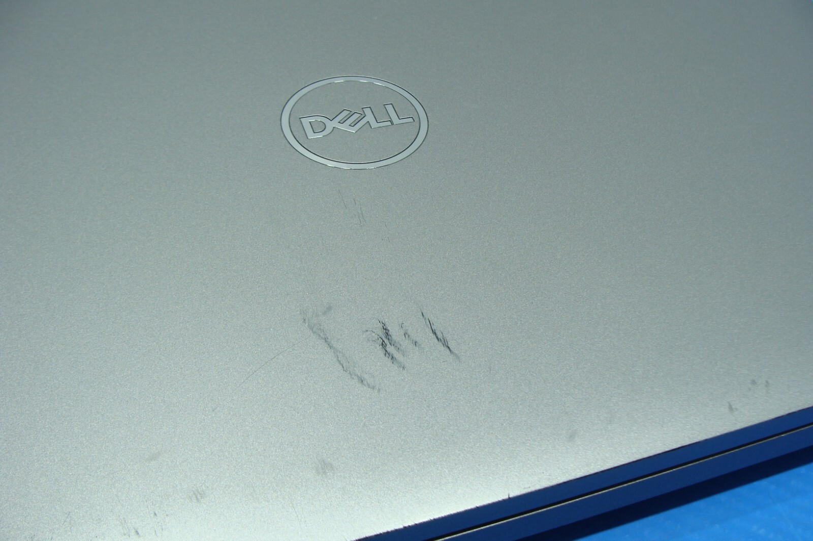 Dell Precision 3551 15.6″FHD i7-10850H NVIDIA P620 2.7GHz 12GB 256GB +Charger