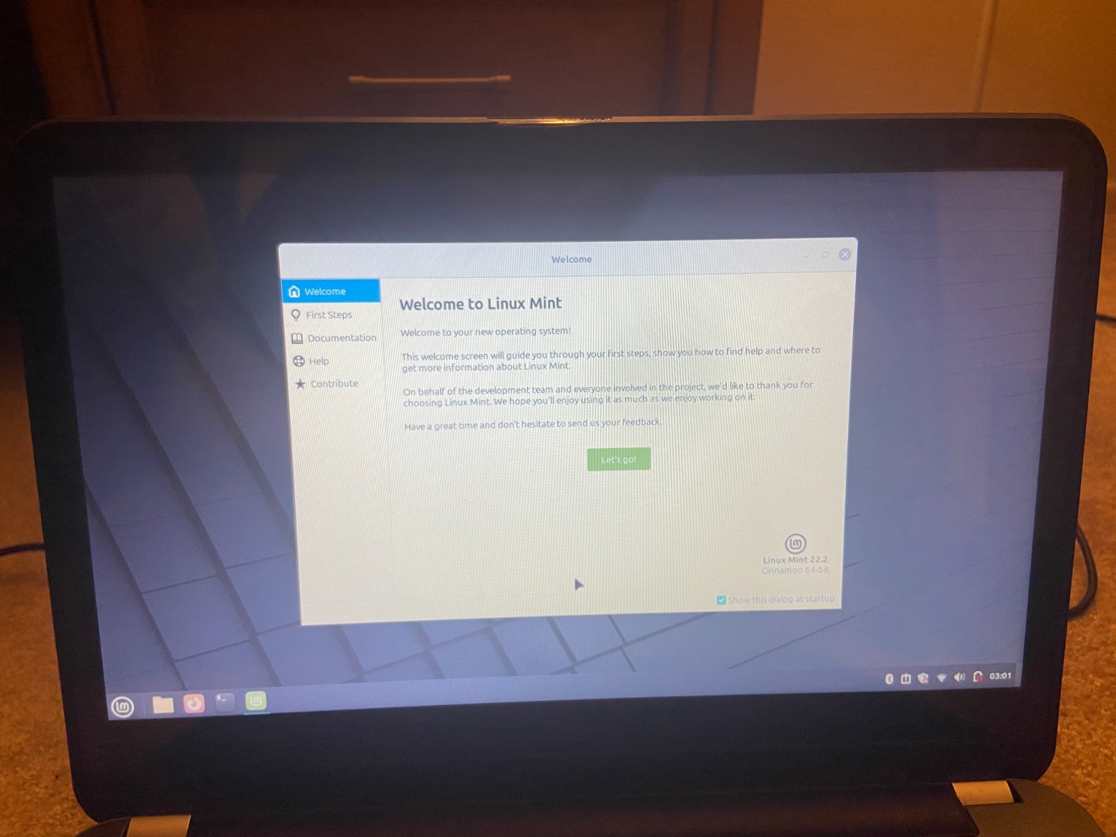 Dell Inspiron 15R-5537 (i5-4300U 256GB SSD 8GB RAM) Linux Mint READ DESCRIPTION