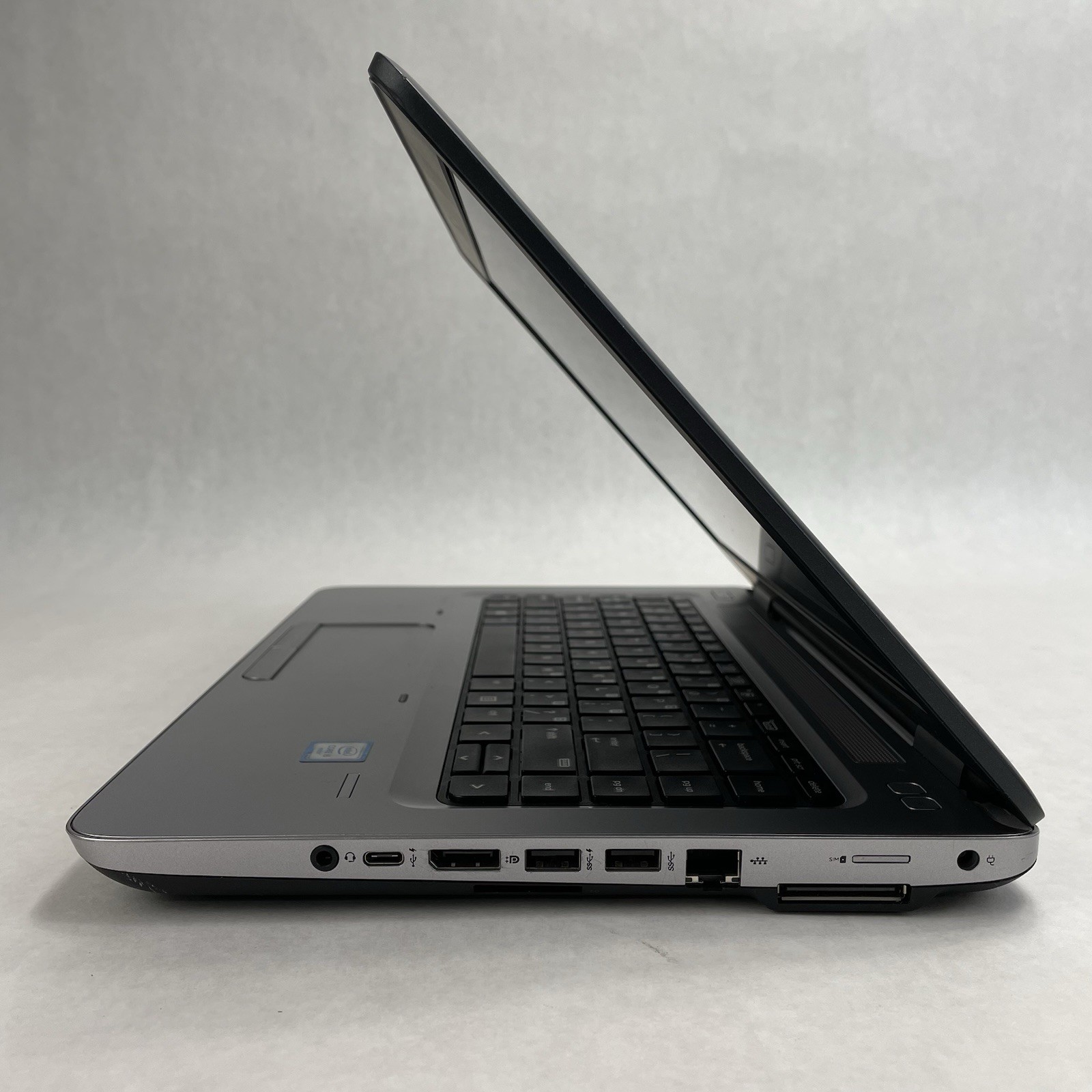HP ProBook 640 G2 14″ i5-6200U 2.30 GHz 4 GB RAM No SSD/OS/AC